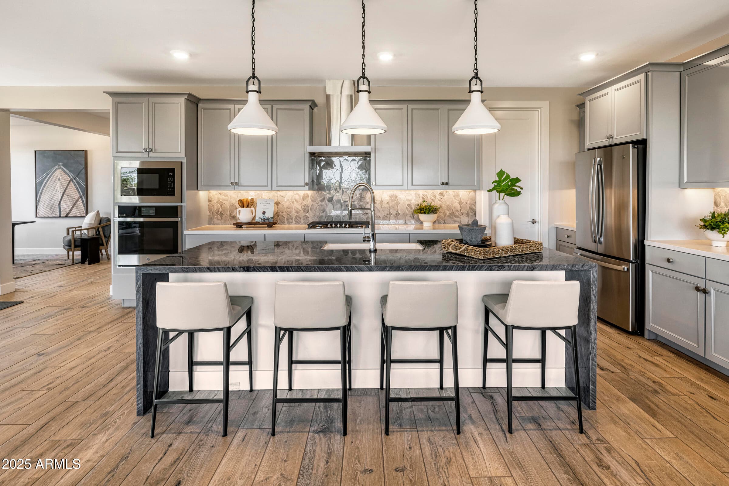 1534 E Coconino Way — photo 2