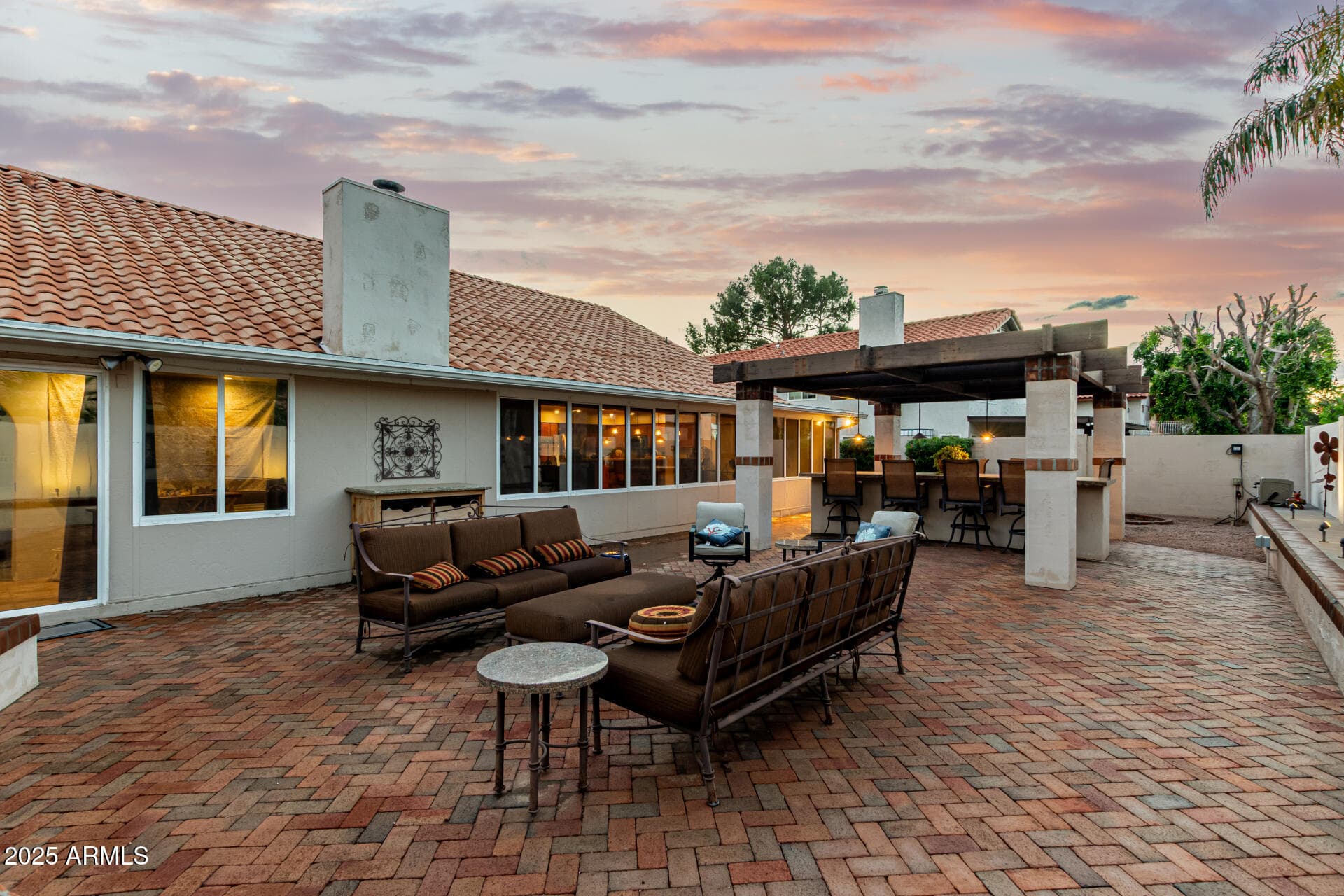 2854 E Mallory St — photo 2