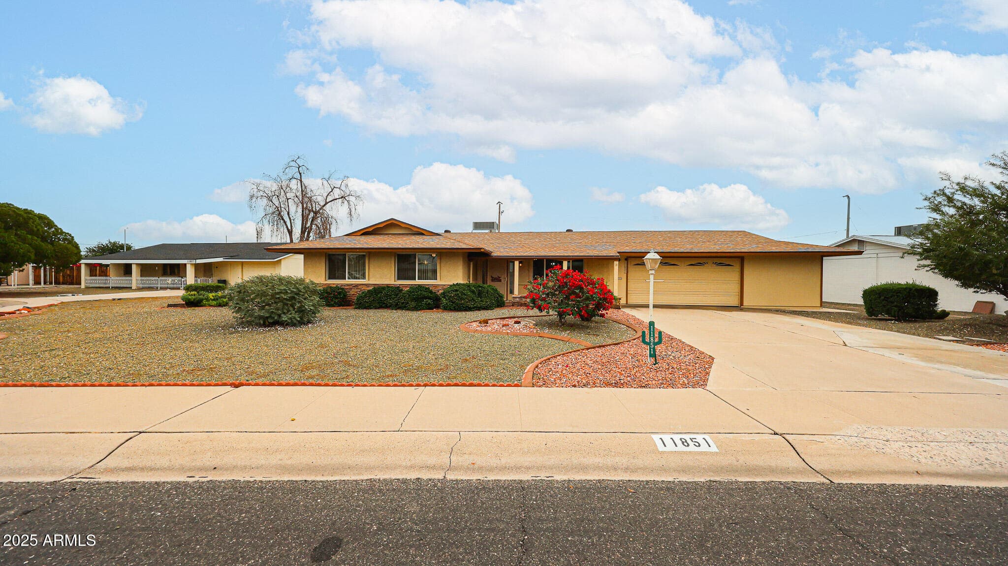 11851 N THUNDERBIRD RD - Photo 4