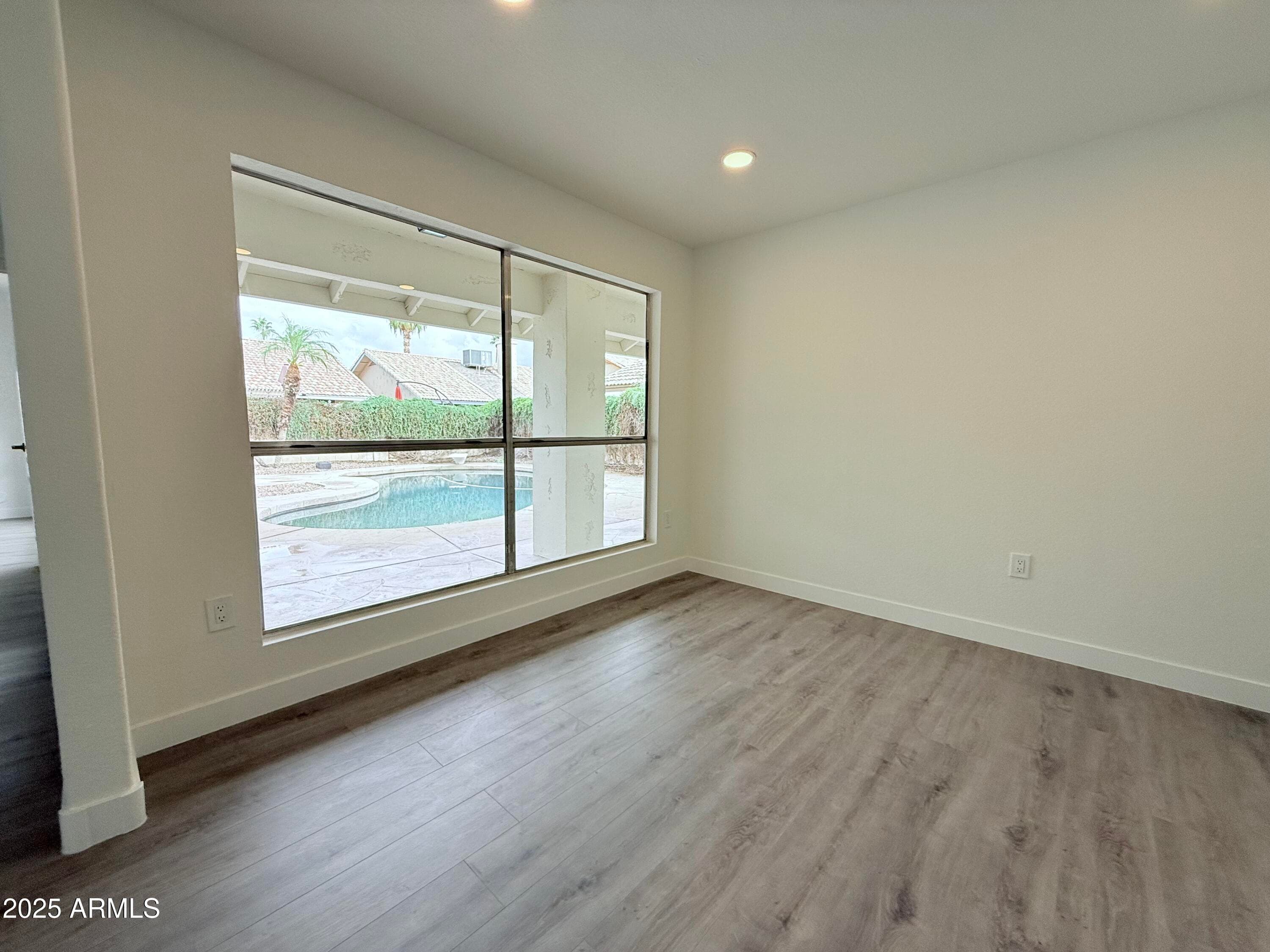1340 W Elgin St — photo 27