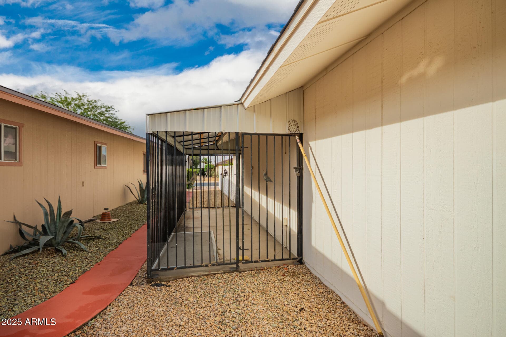10102 W Concho Circle — photo 36