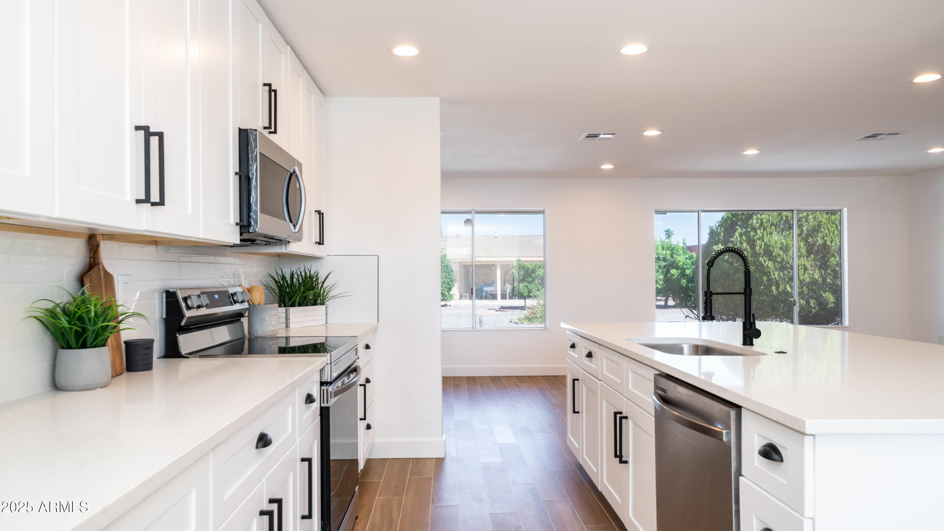 14044 N CAMEO DR - Photo 3