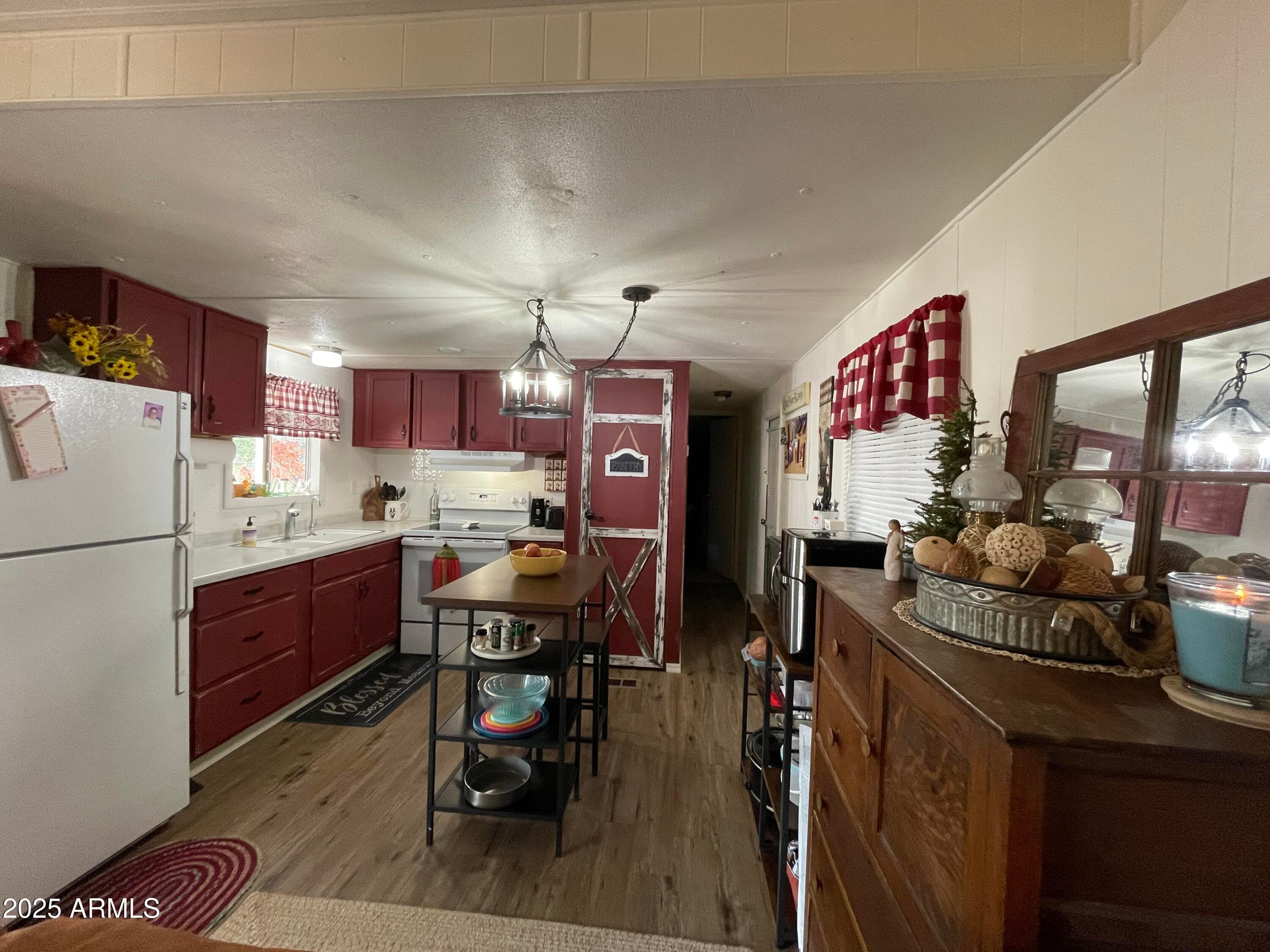 235 W MORRIS DR - Photo 4