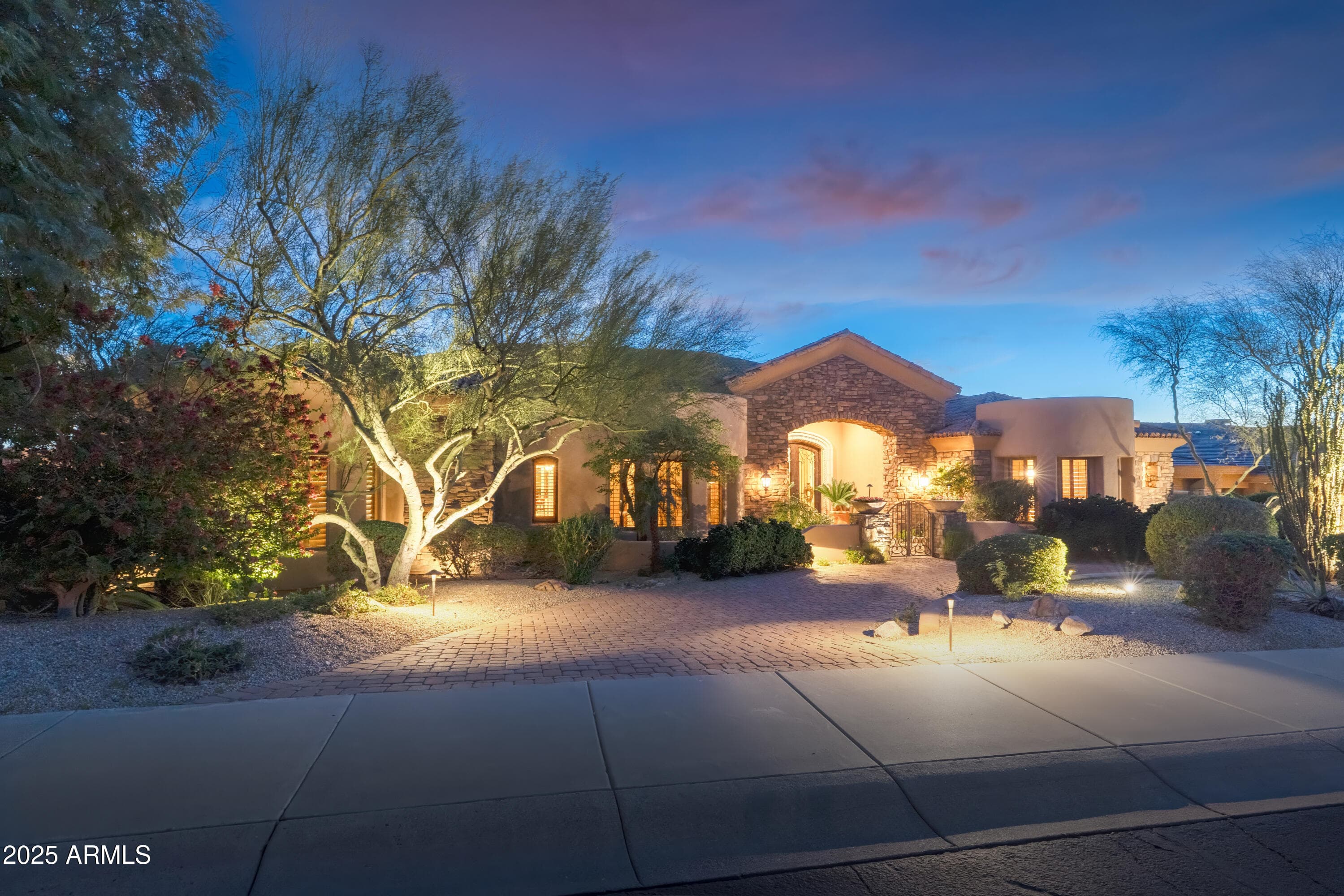 13249 E Summit Dr — photo 1