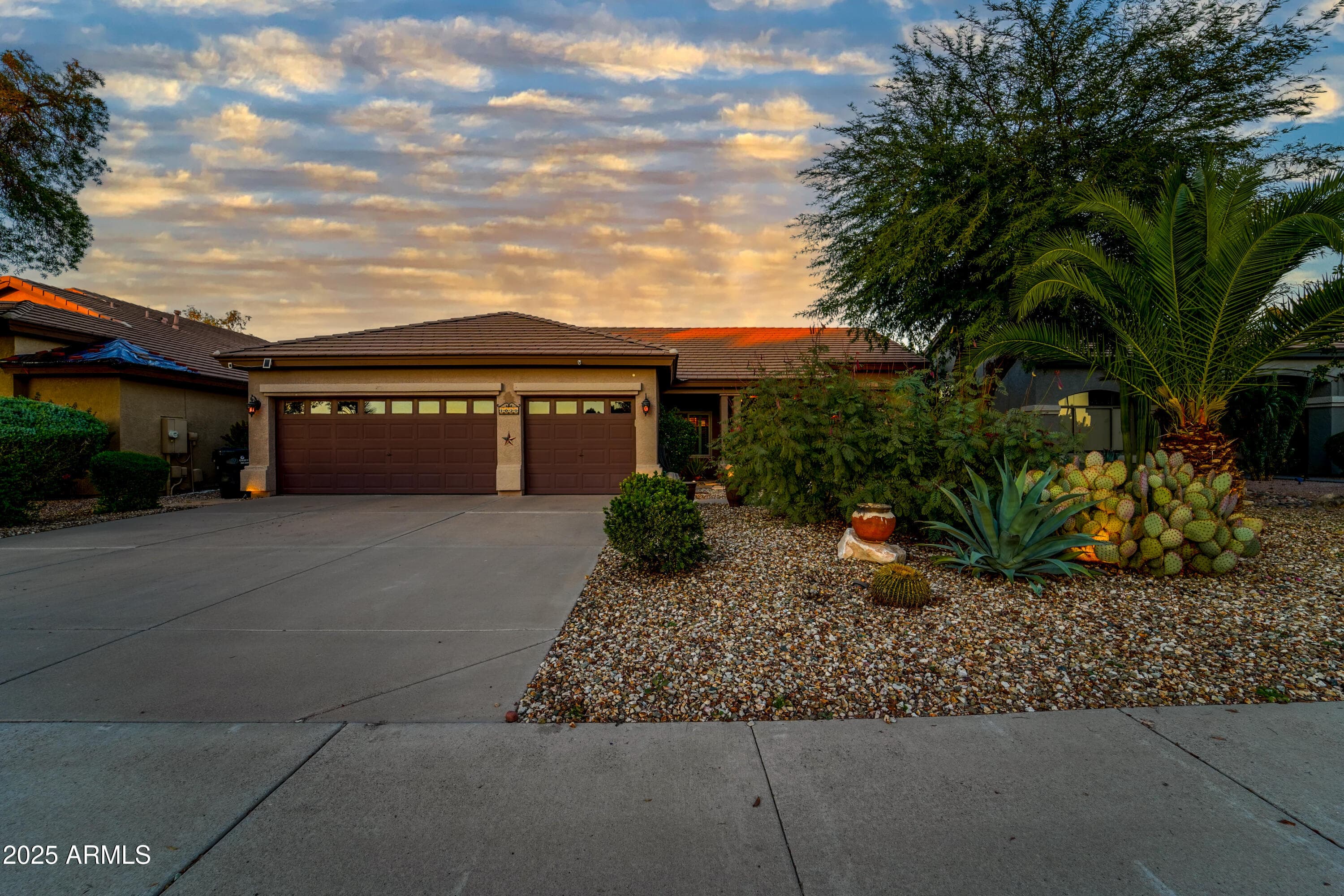 1021 S Western Skies Dr — photo 1
