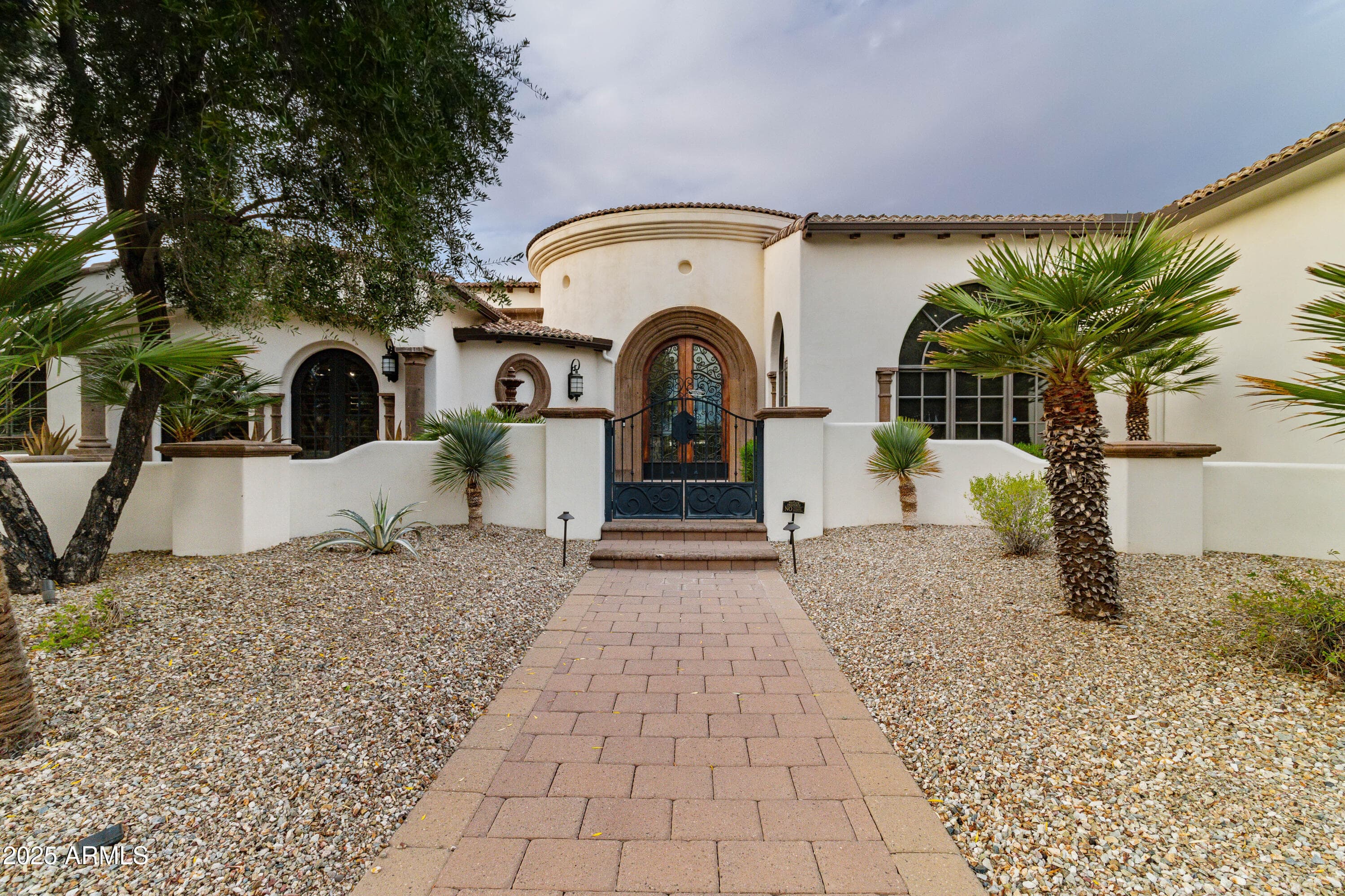 6770 E Bluebird Ln — photo 2