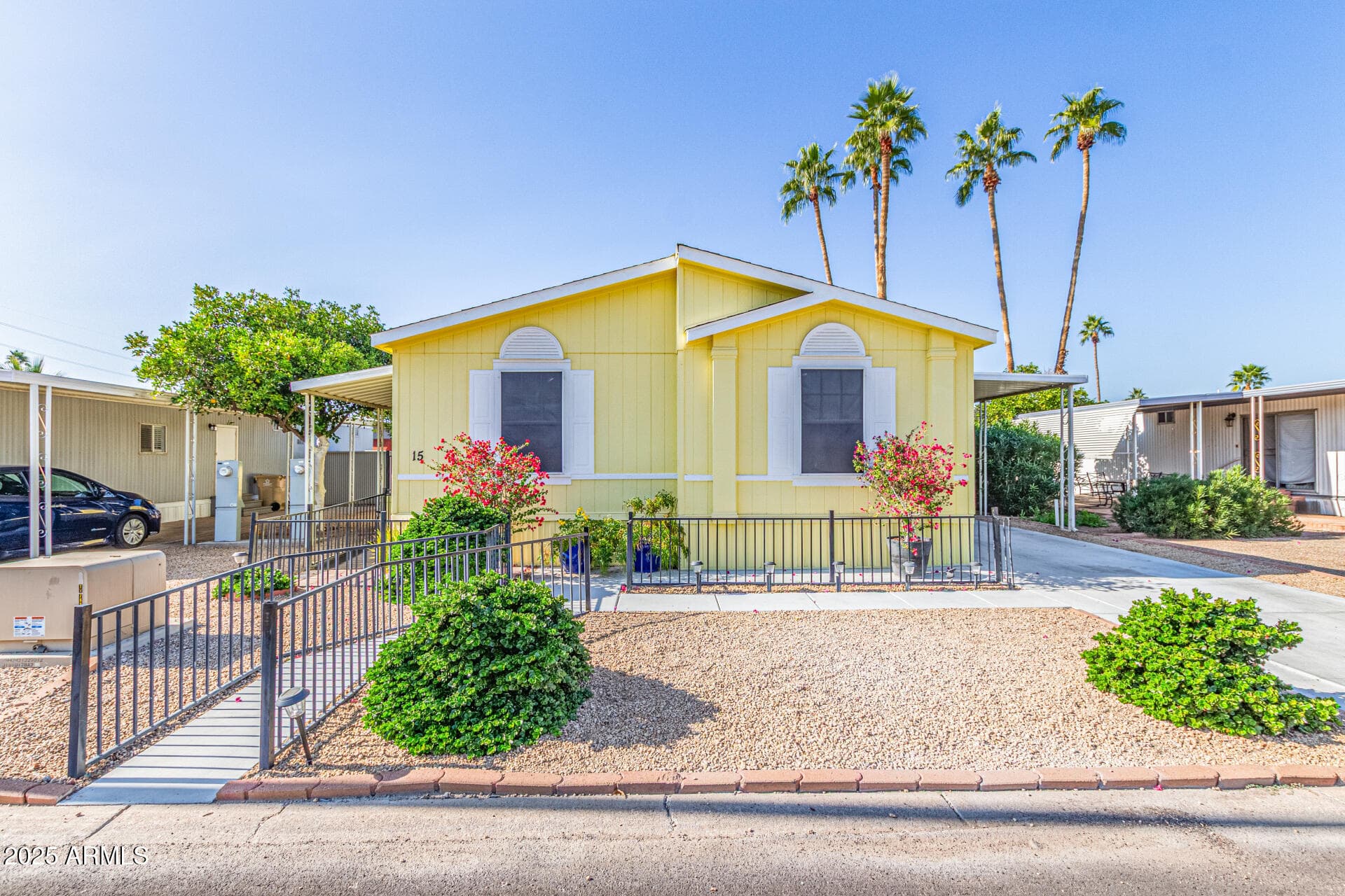 2650 W UNION HILLS DR - Photo 1
