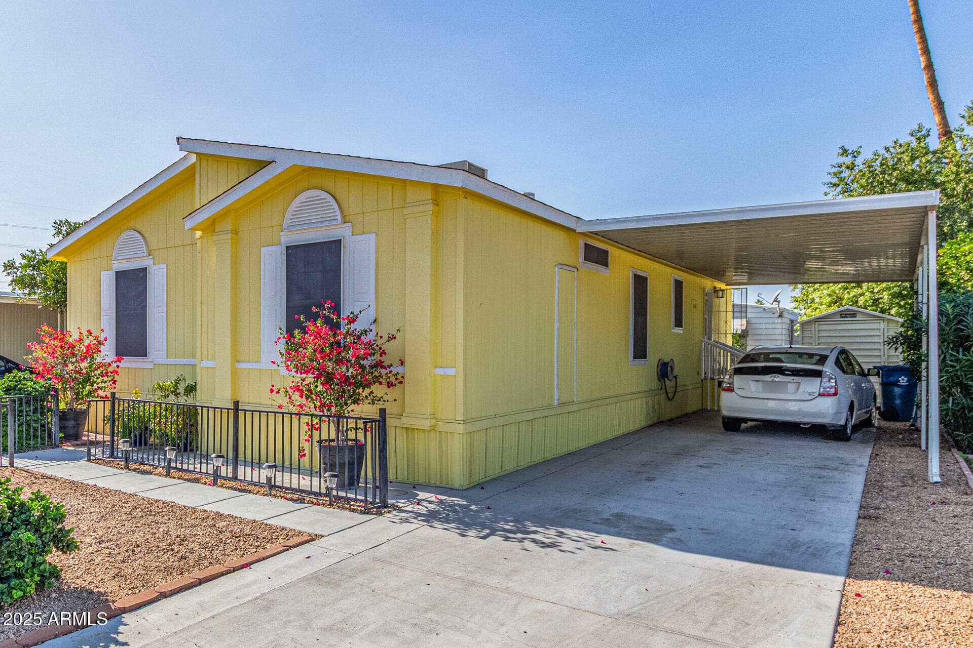 2650 W UNION HILLS DR - Photo 3