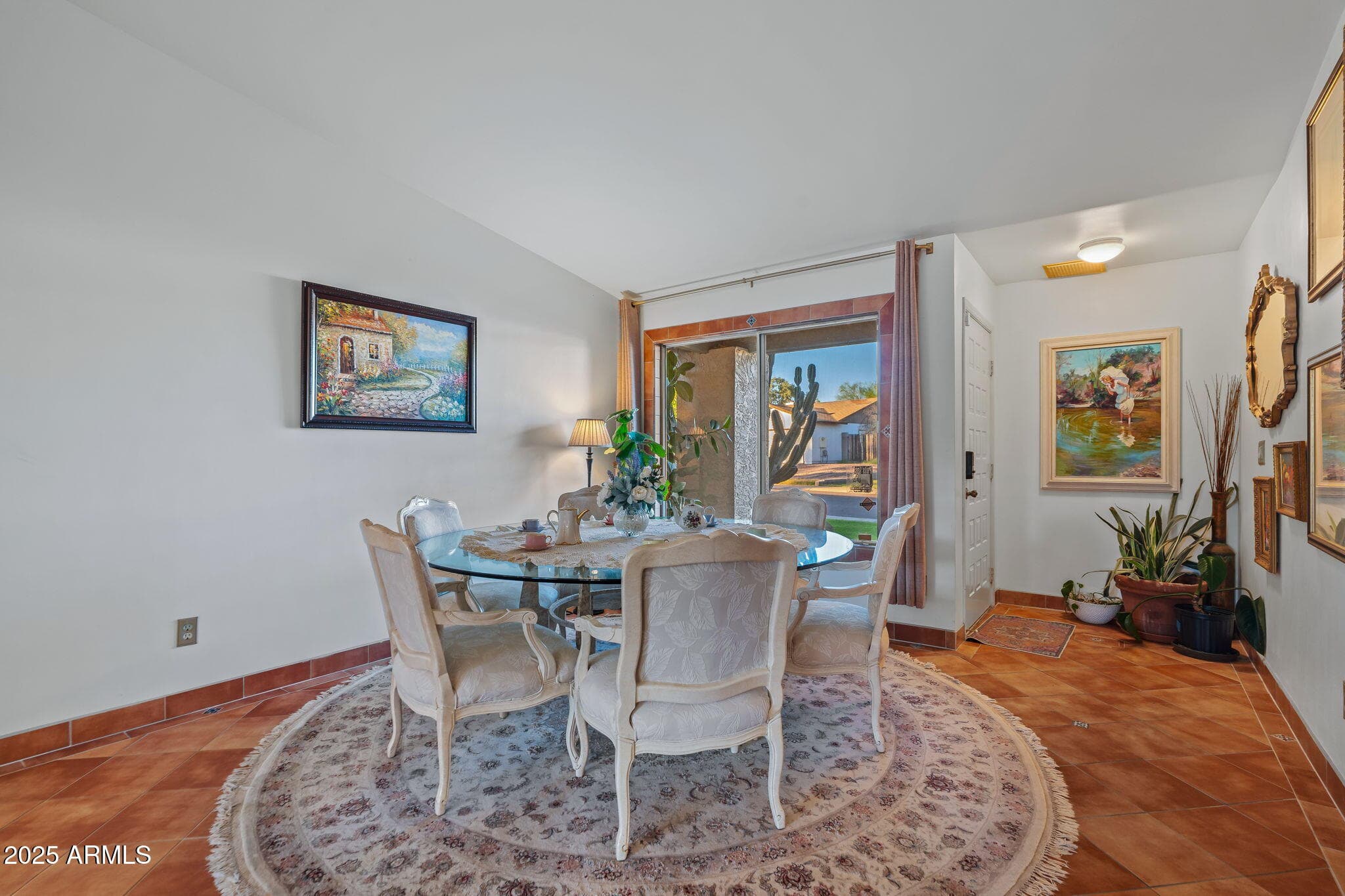 4841 E Desert View Dr — photo 2