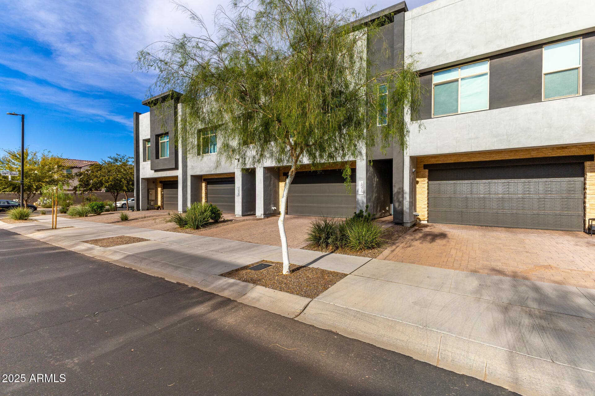 1970 W DESERT HOLLOW DR - Photo 3