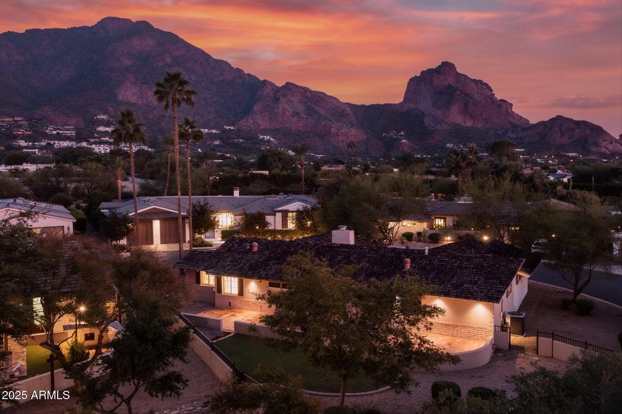 5635 E Lincoln Dr 34 — photo 1