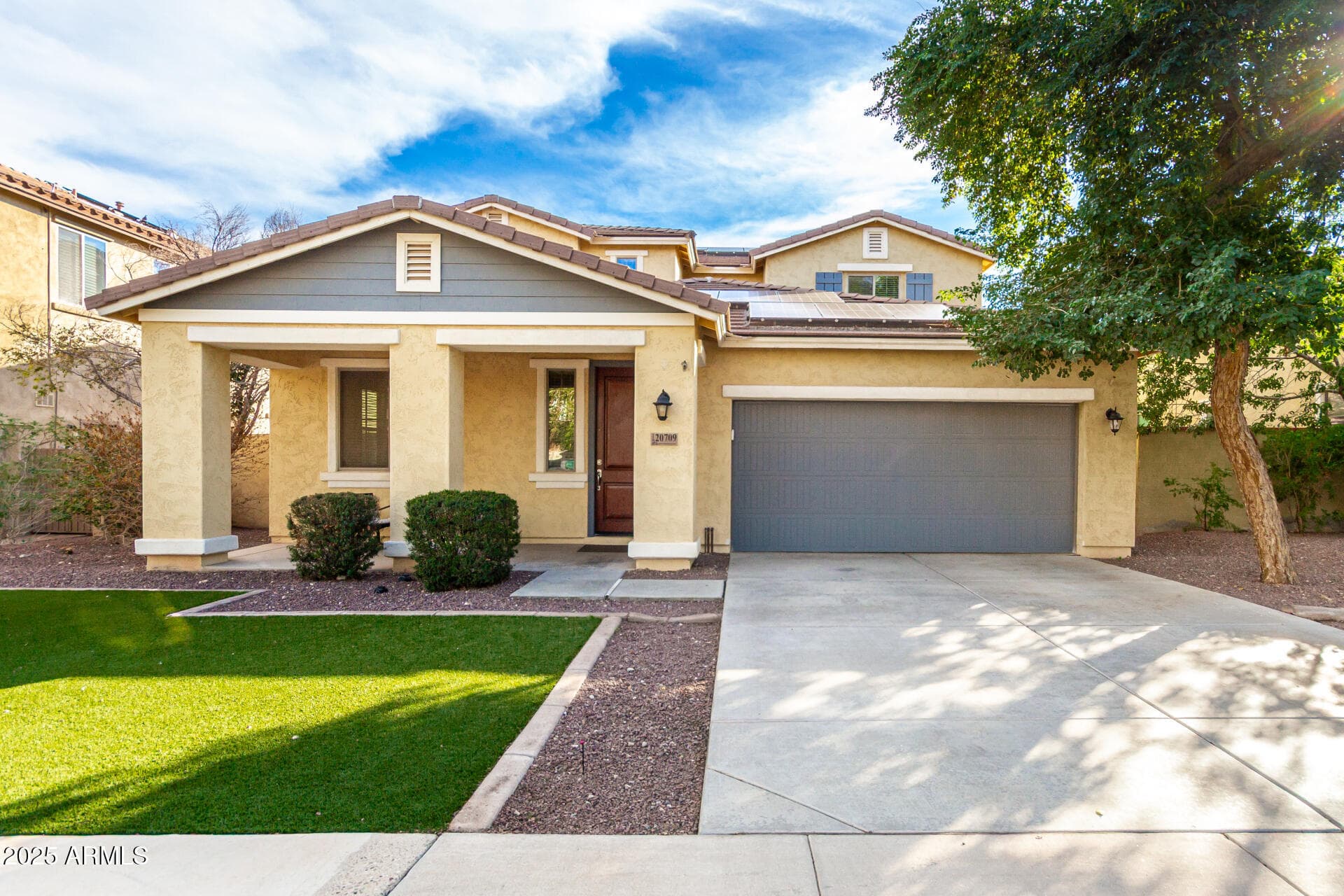 20709 W Delaney Dr — photo 1