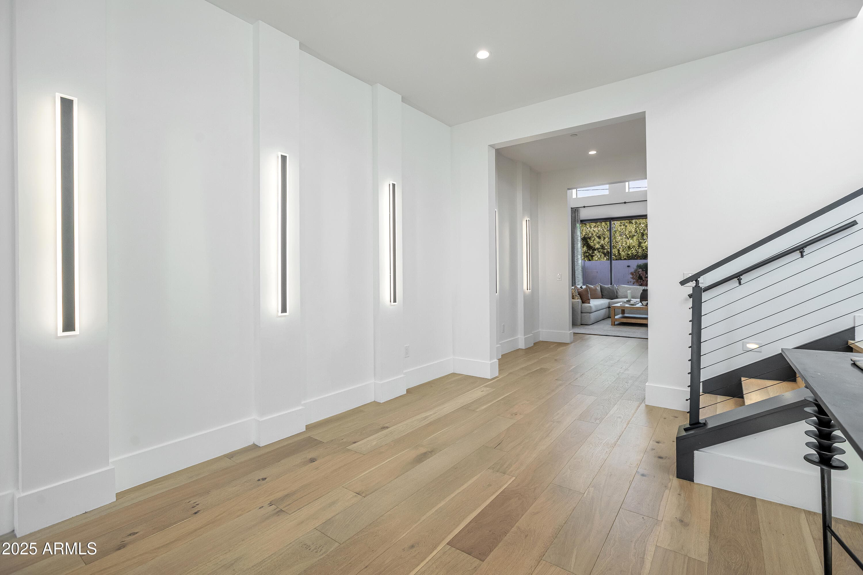 6528 E 2nd St — photo 2