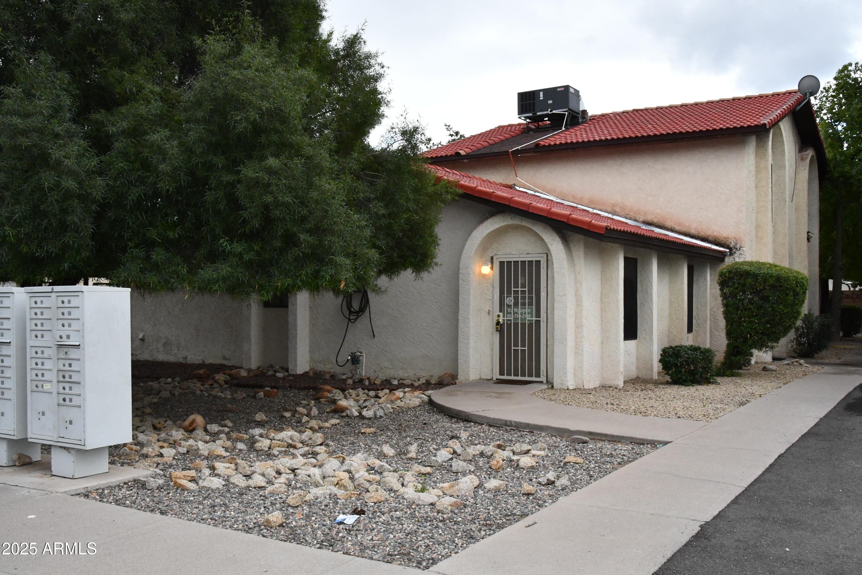 2437 E Tracy Ln 1 — photo 1