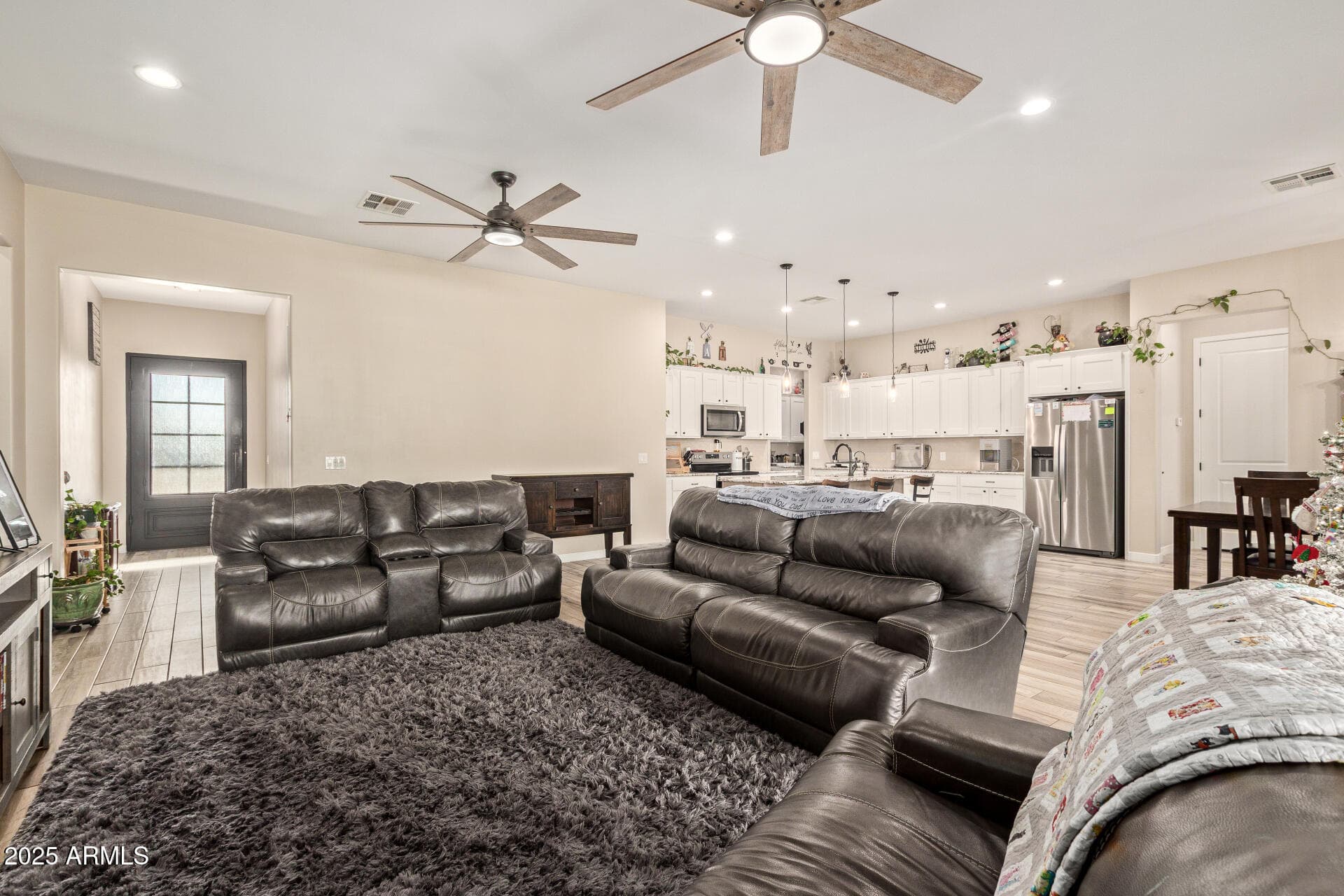 8998 W Garnet Mountain Dr — photo 2