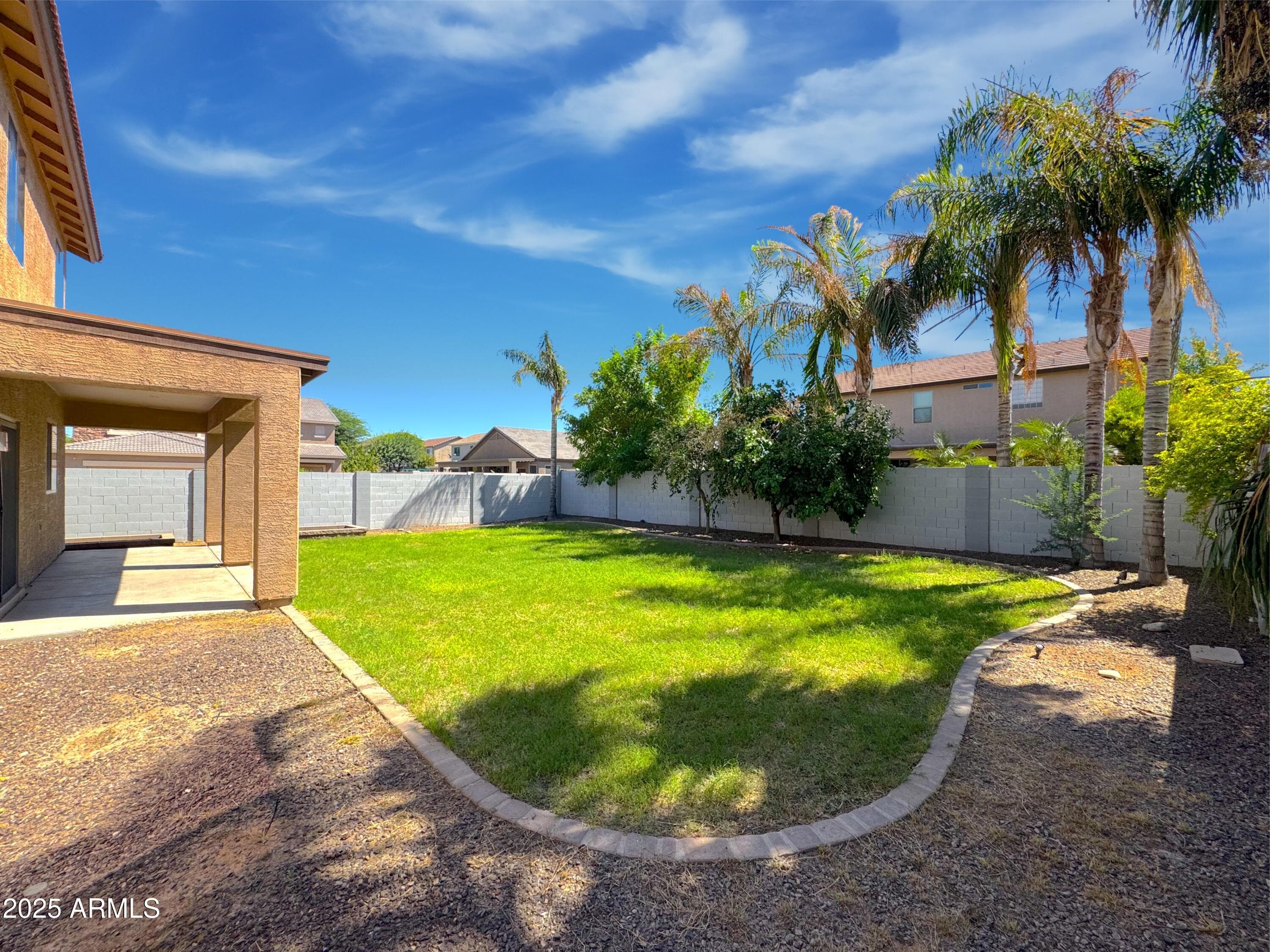 1637 W Green Tree Dr — photo 34