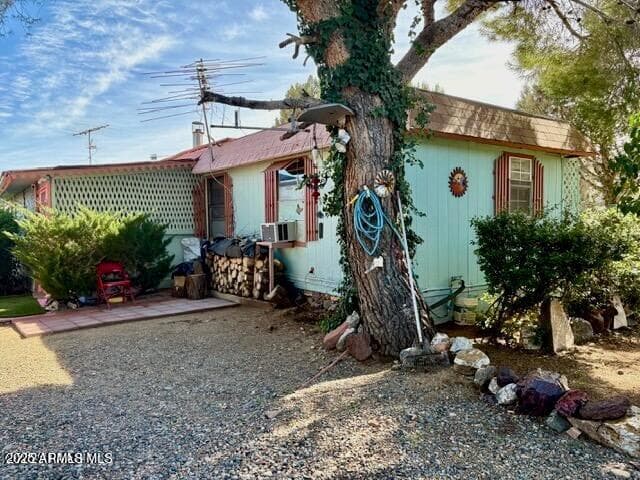 4691 N Glenrosa Circle — photo 1