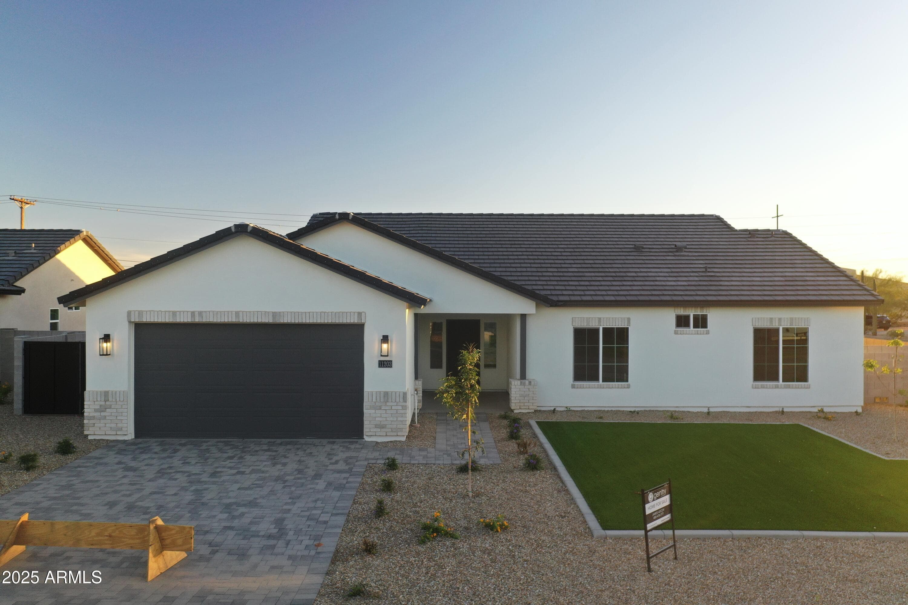 11203 E Crescent Ave — photo 1