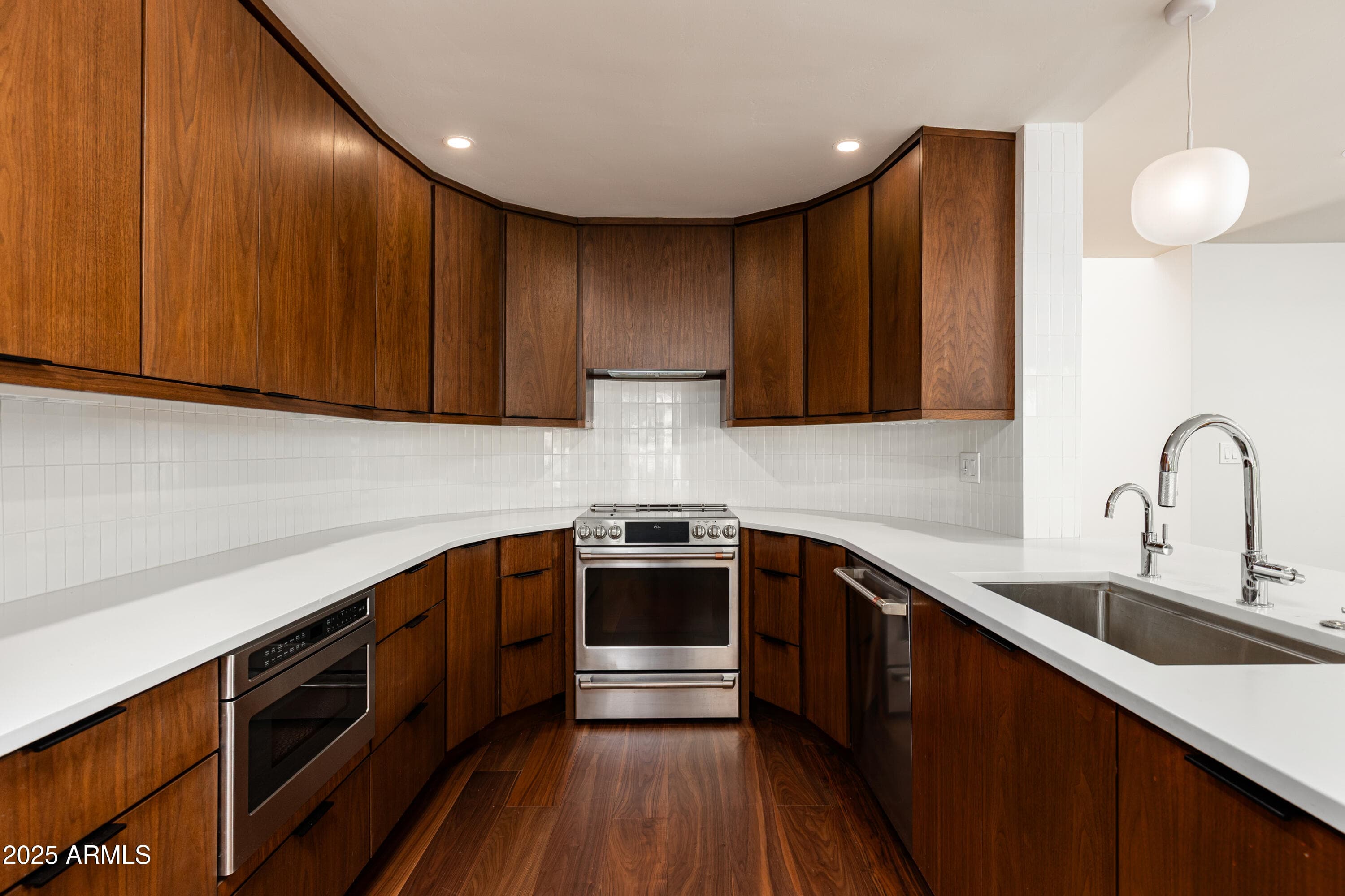 3736 E Montecito Ave — photo 2