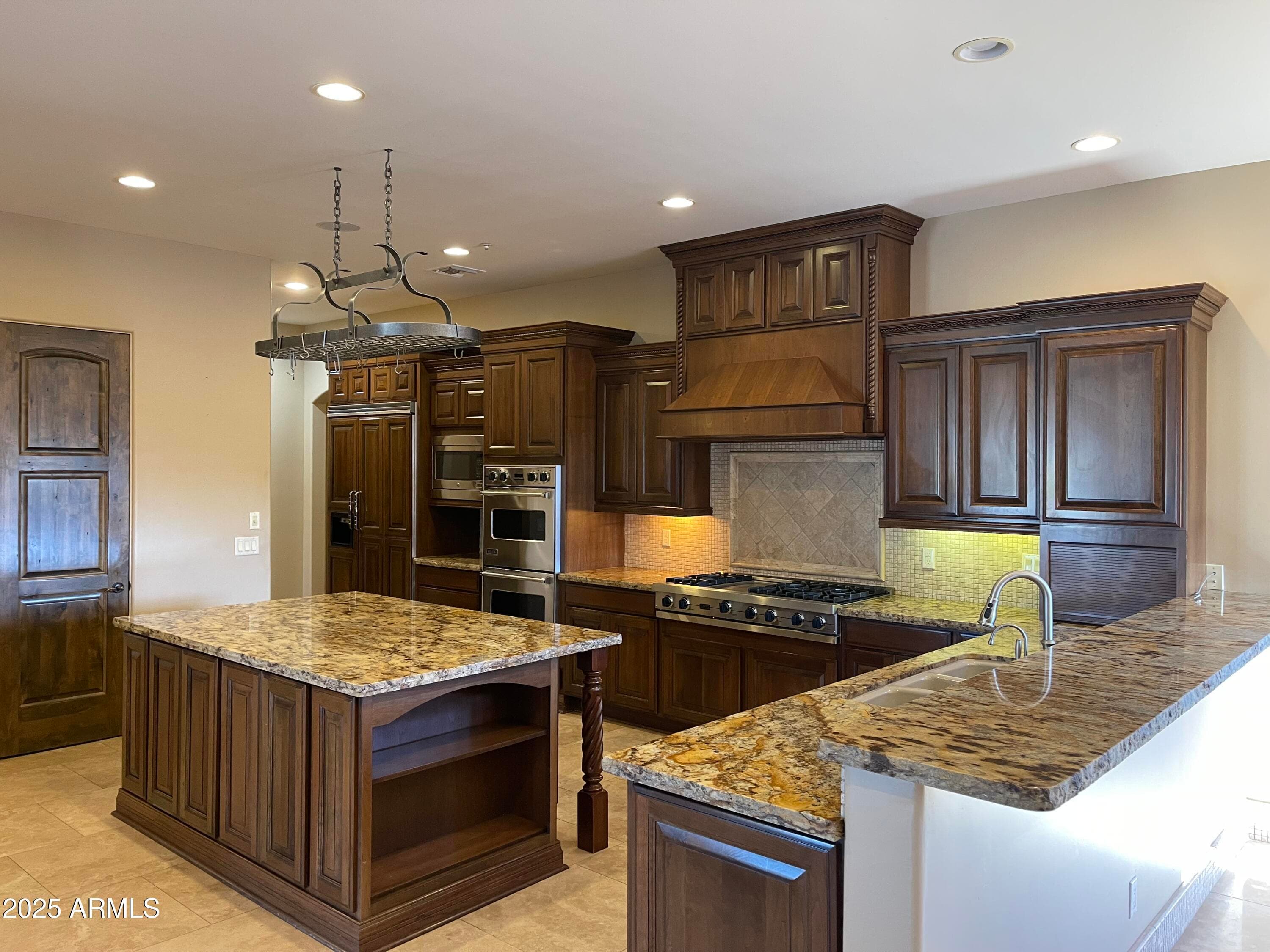 37384 N Boulder View Dr — photo 2