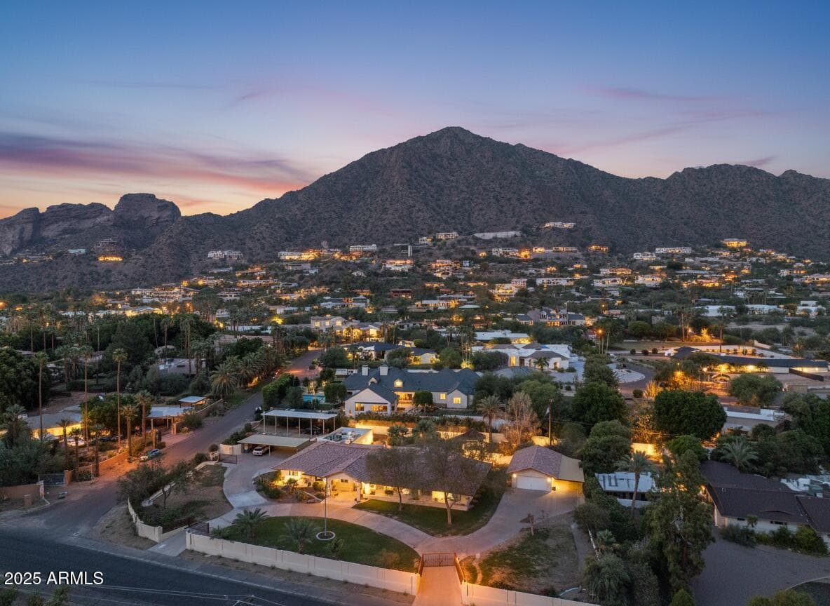 5310 E Camelback Rd — photo 1