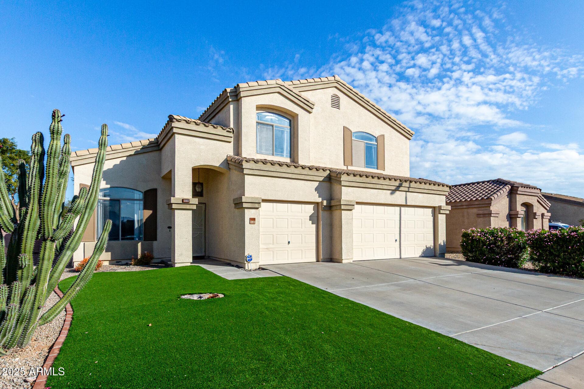 10536 W Magnolia St — photo 1