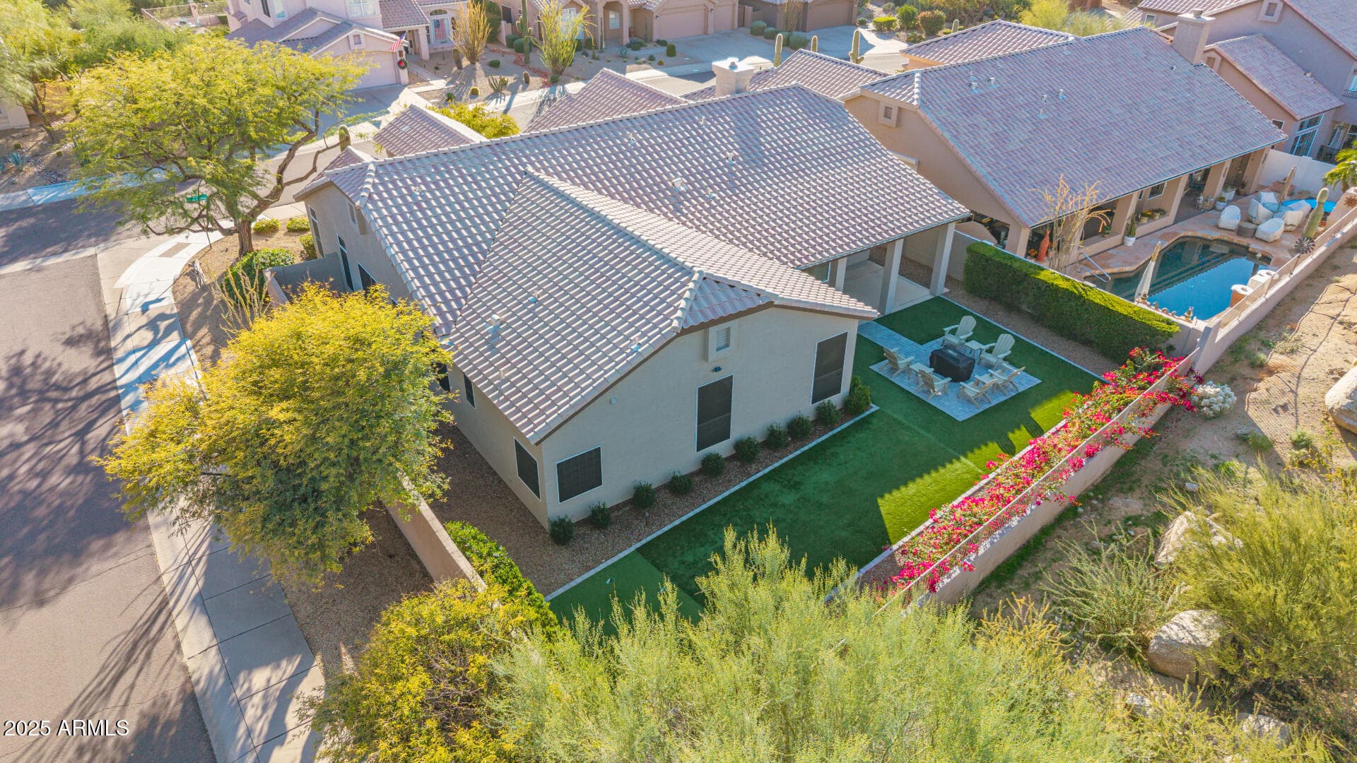 11140 E White Feather Ln — photo 2