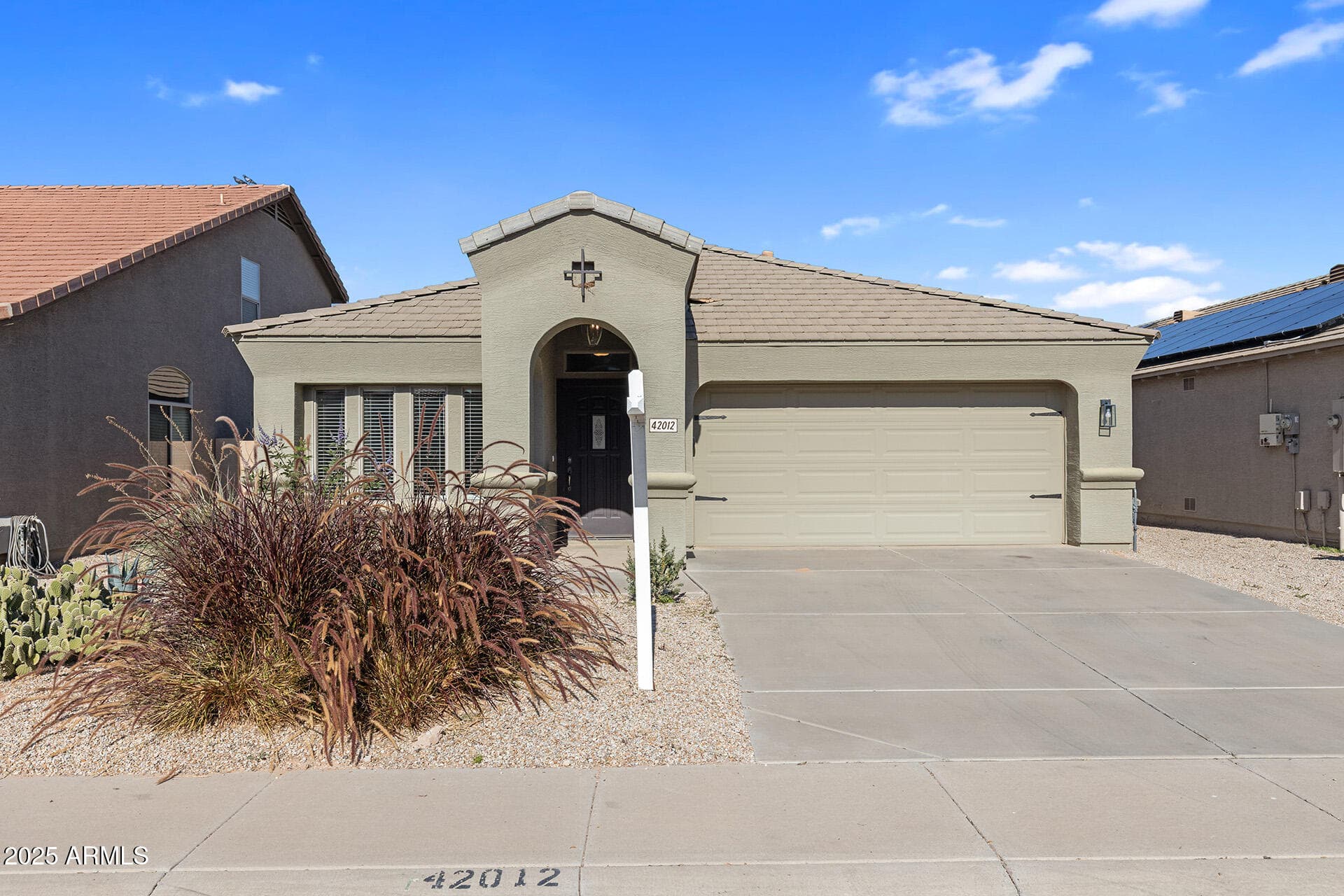 42012 W Colby Dr — photo 1