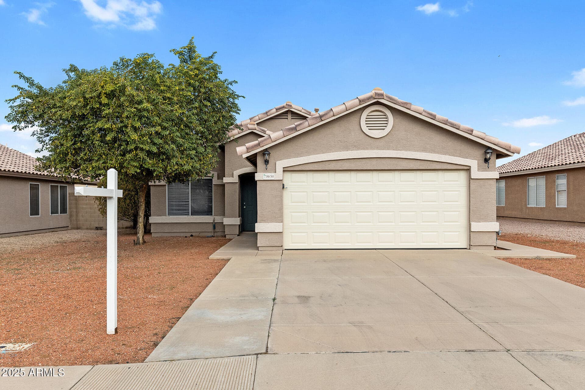 8658 E Capri Ave — photo 1