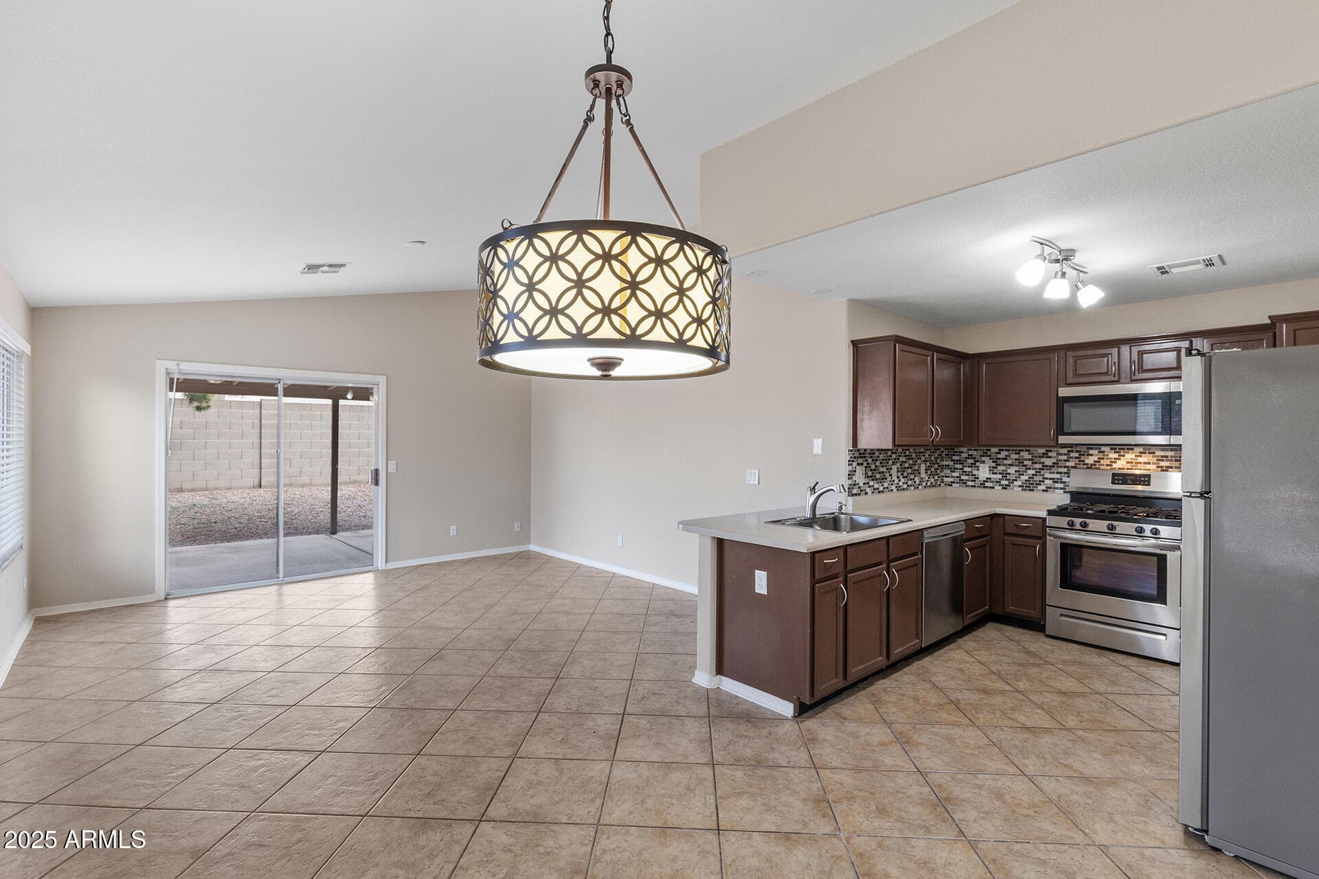 8658 E Capri Ave — photo 2