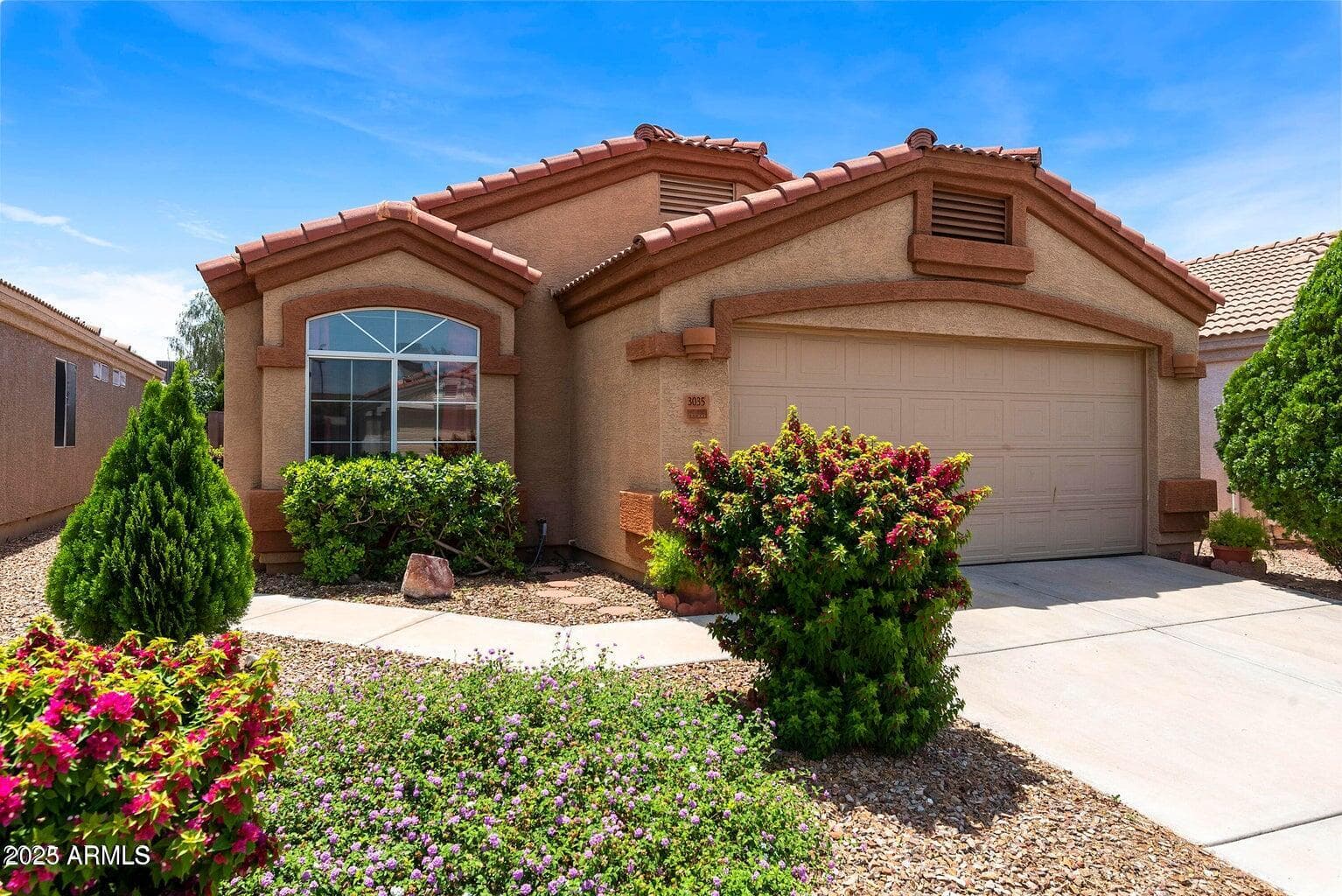 3035 E Blackhawk Dr — photo 1