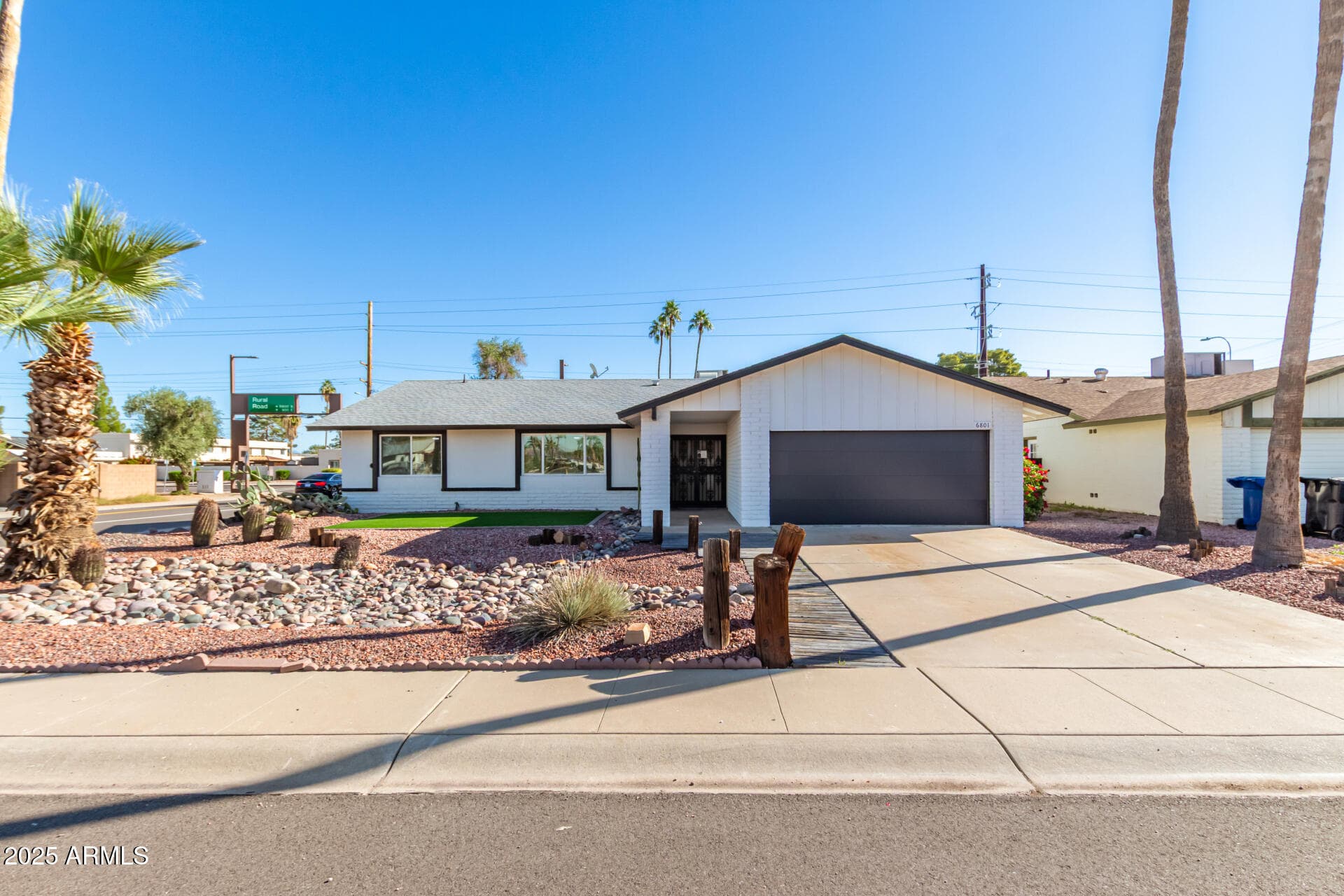 6801 S Palm Dr — photo 1