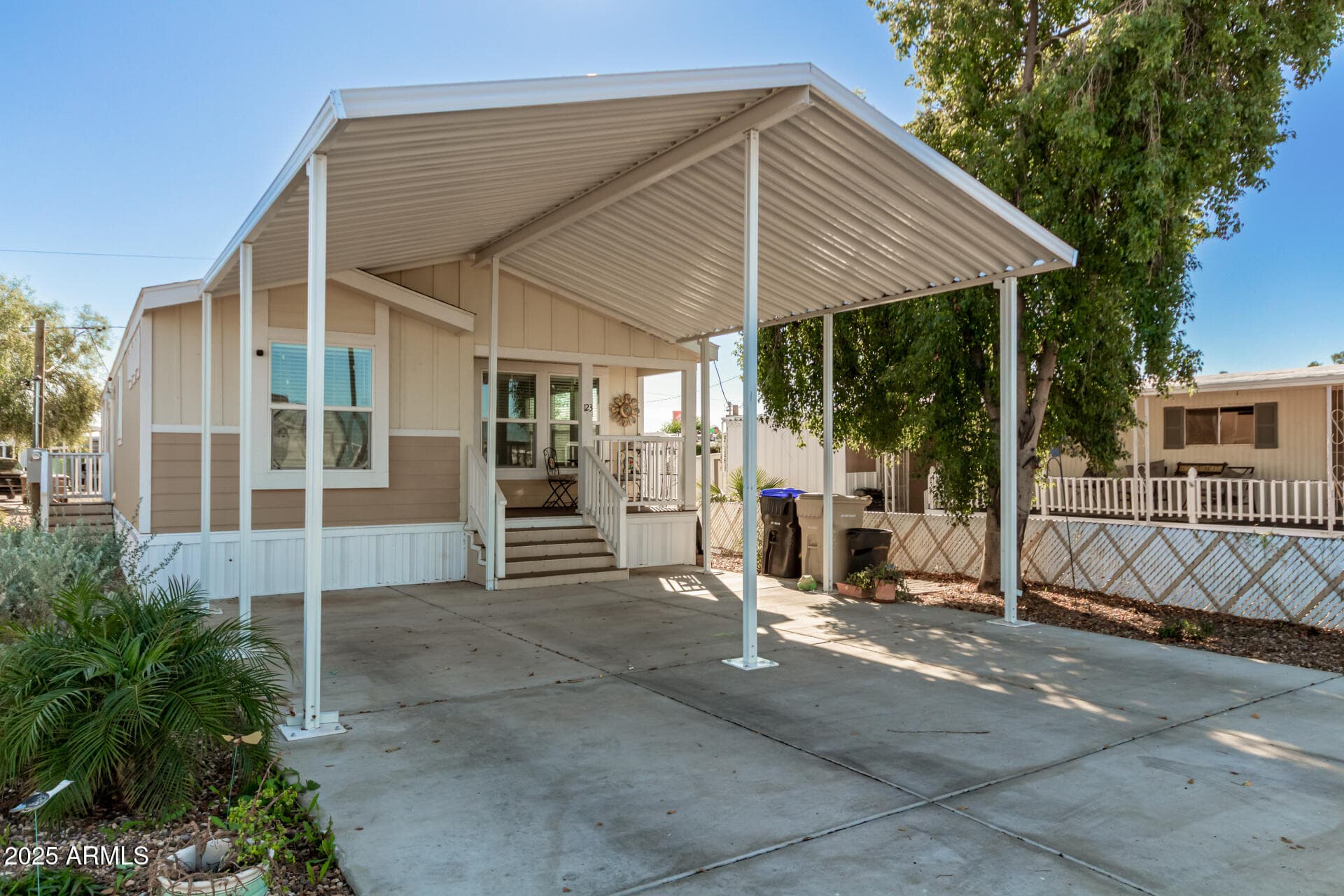 10810 N 91ST AVE - Photo 1
