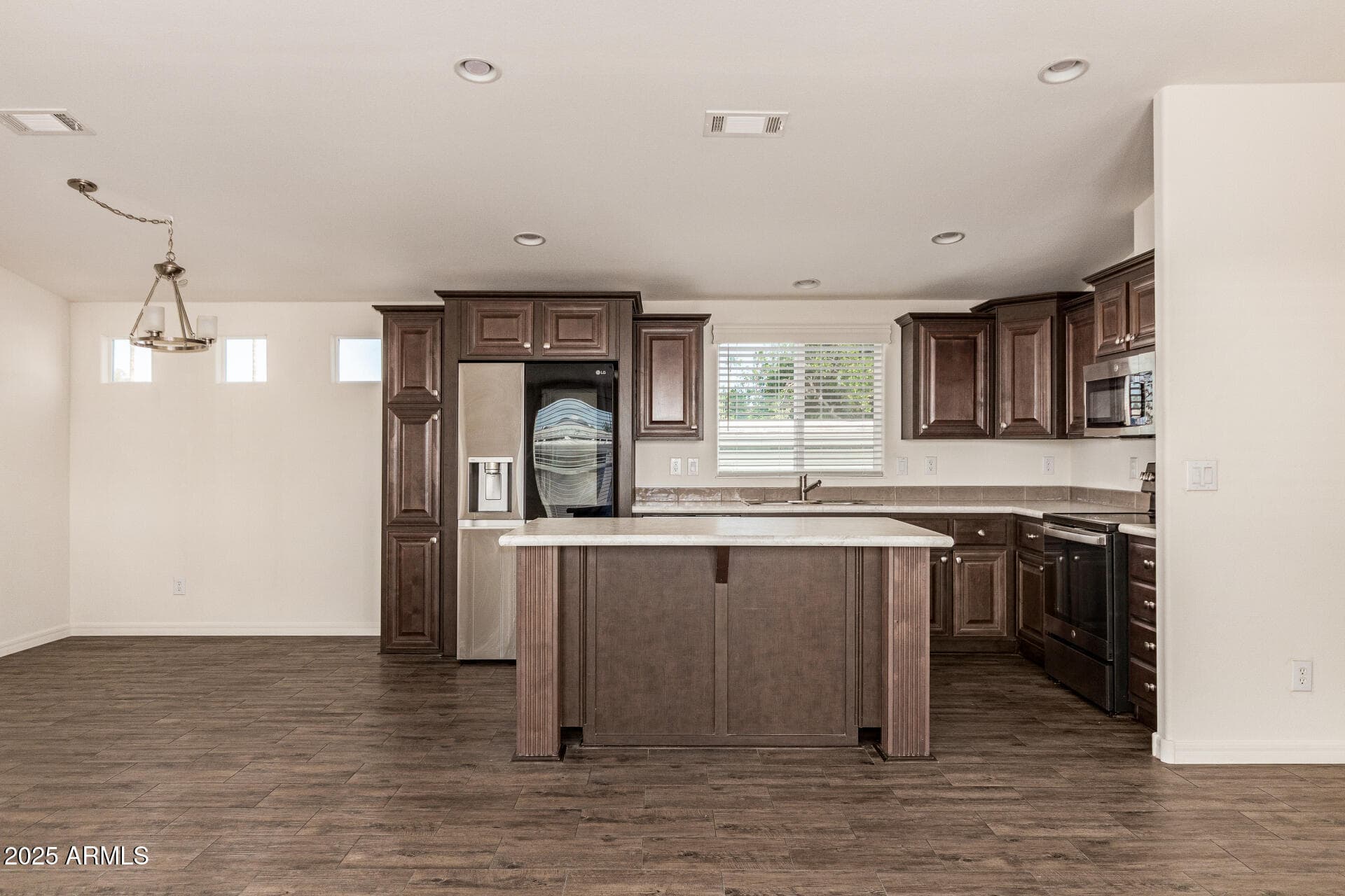 10810 N 91ST AVE - Photo 5