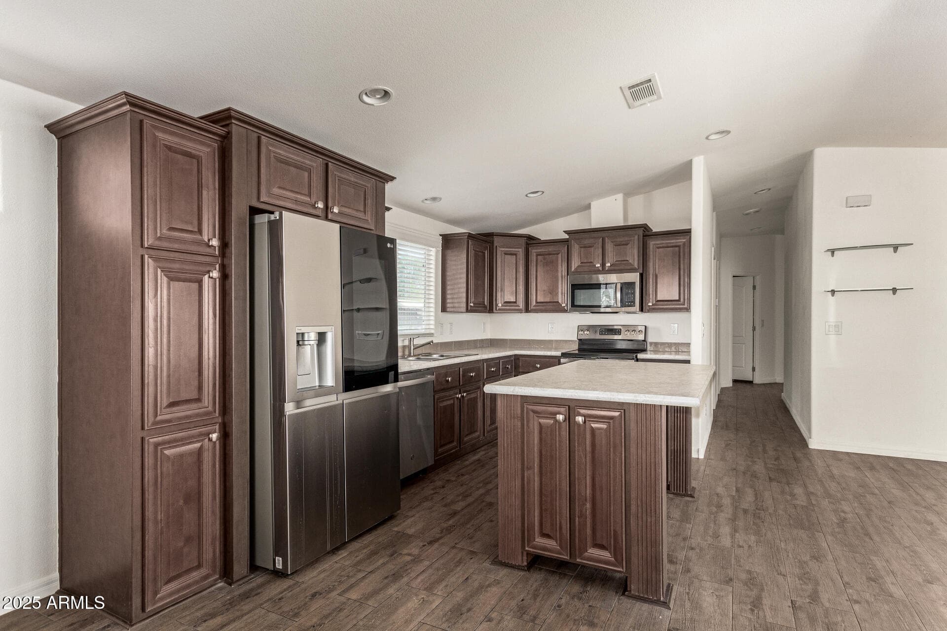 10810 N 91ST AVE - Photo 4