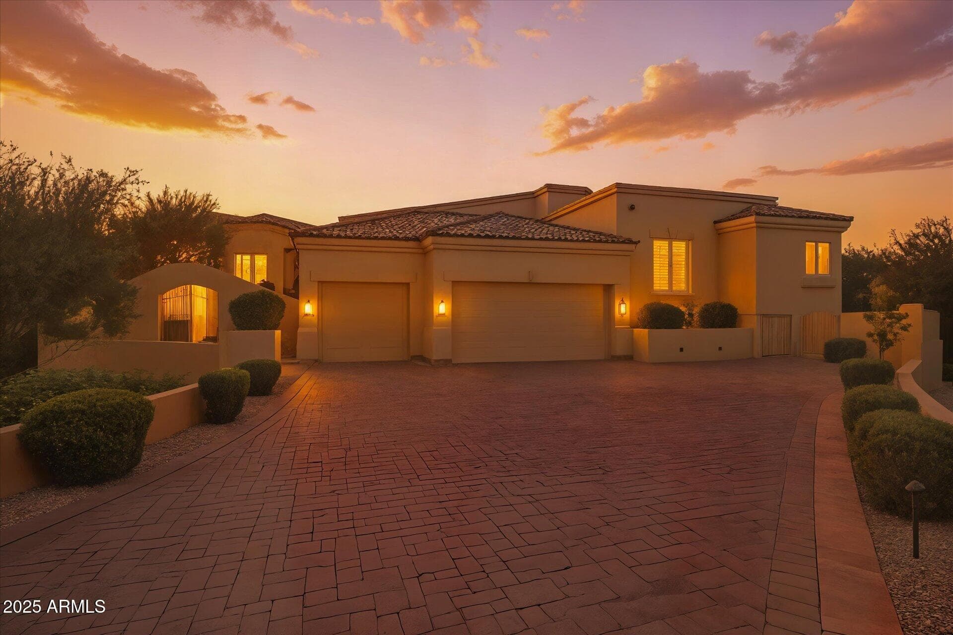 14020 S Canyon Dr — photo 1