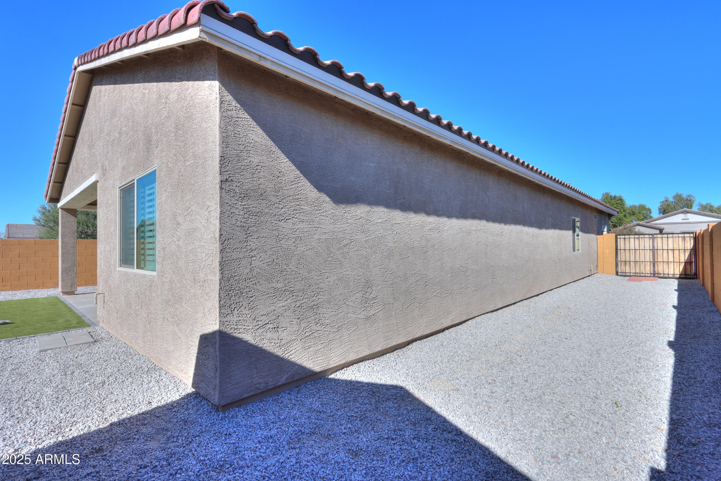 947 E Wiley Way — photo 37