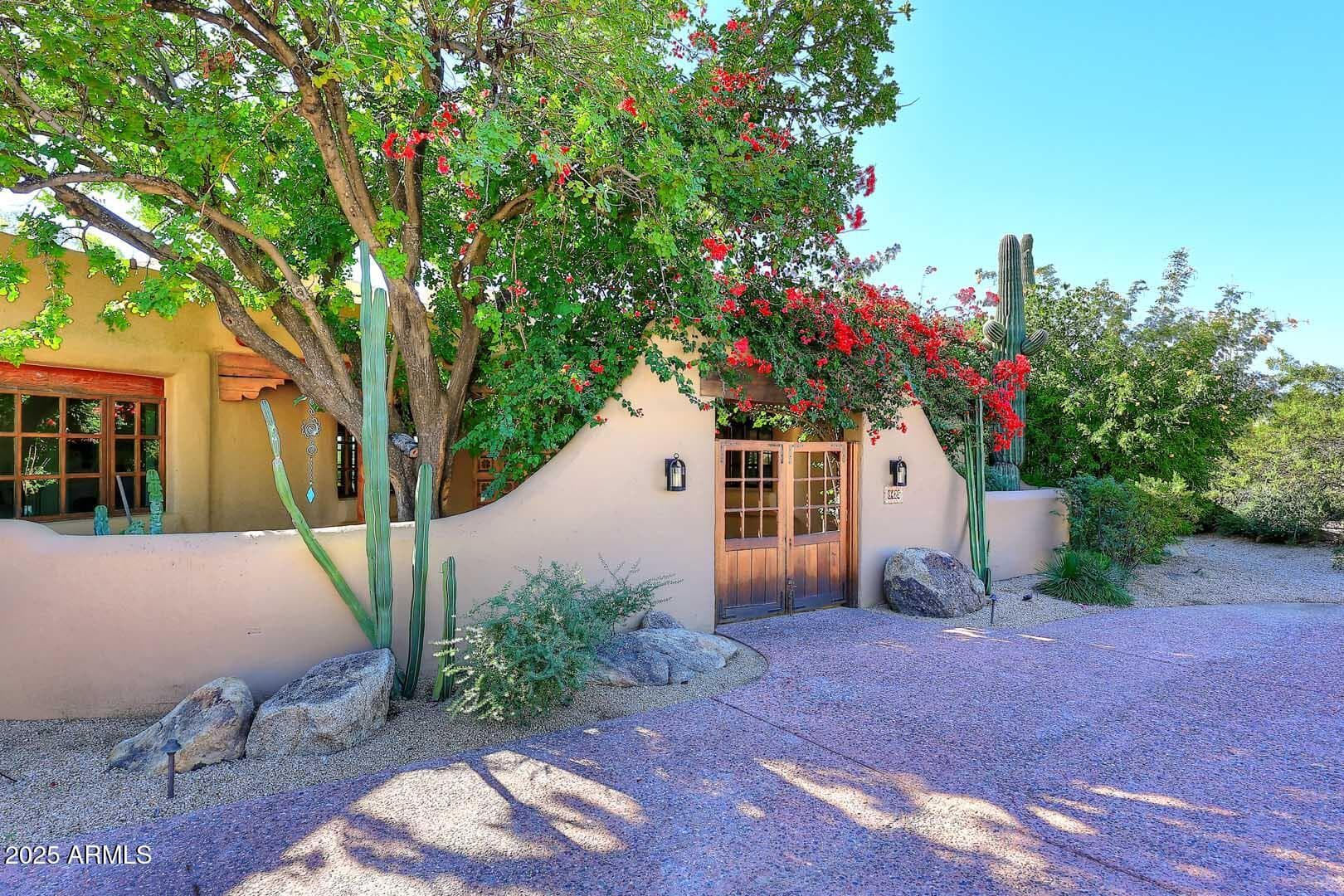 8425 E La Senda Dr — photo 1