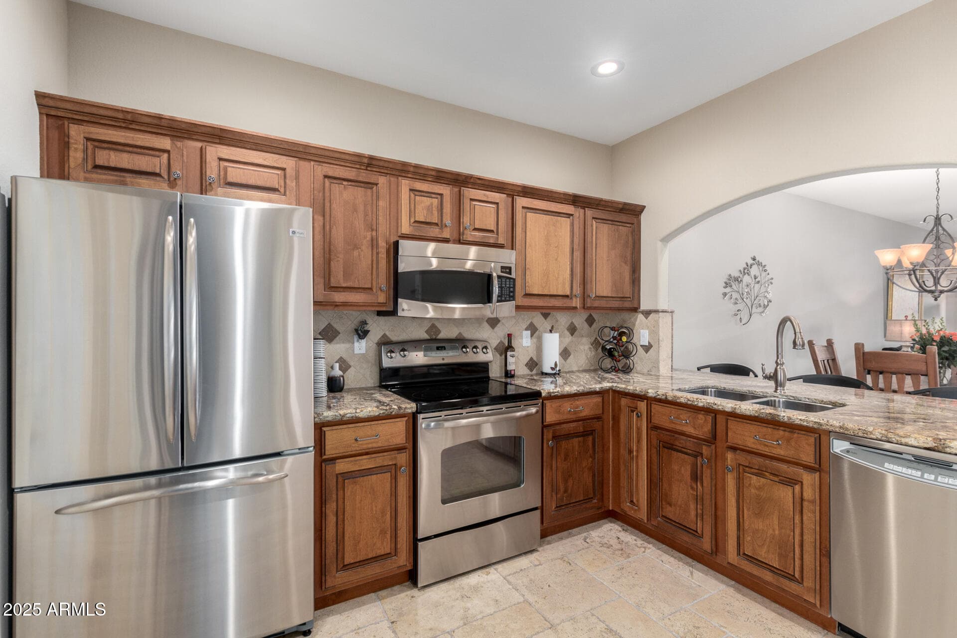 7021 E Earll Dr 213 — photo 1