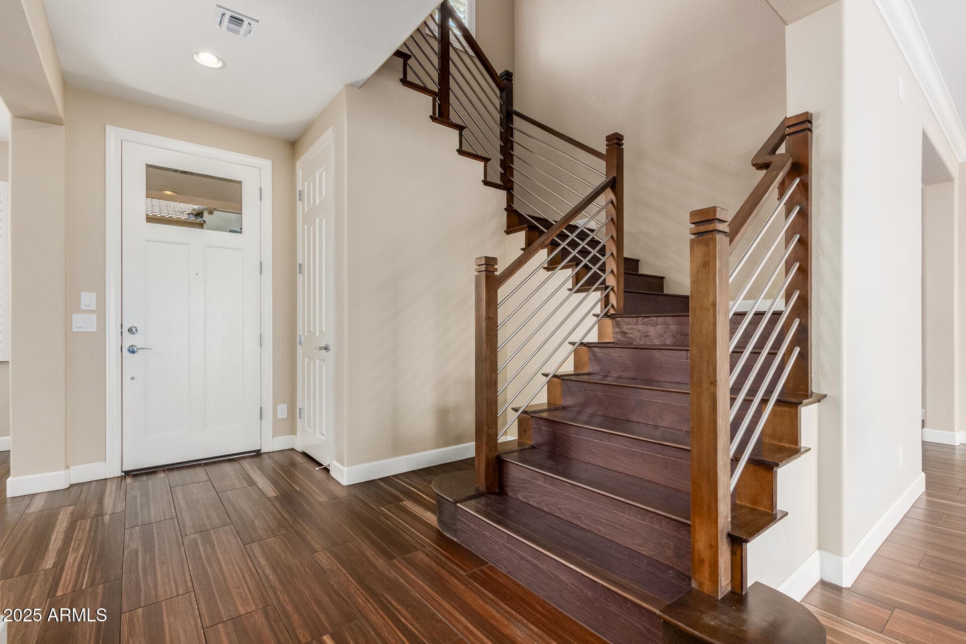 920 W Grand Canyon Dr — photo 2