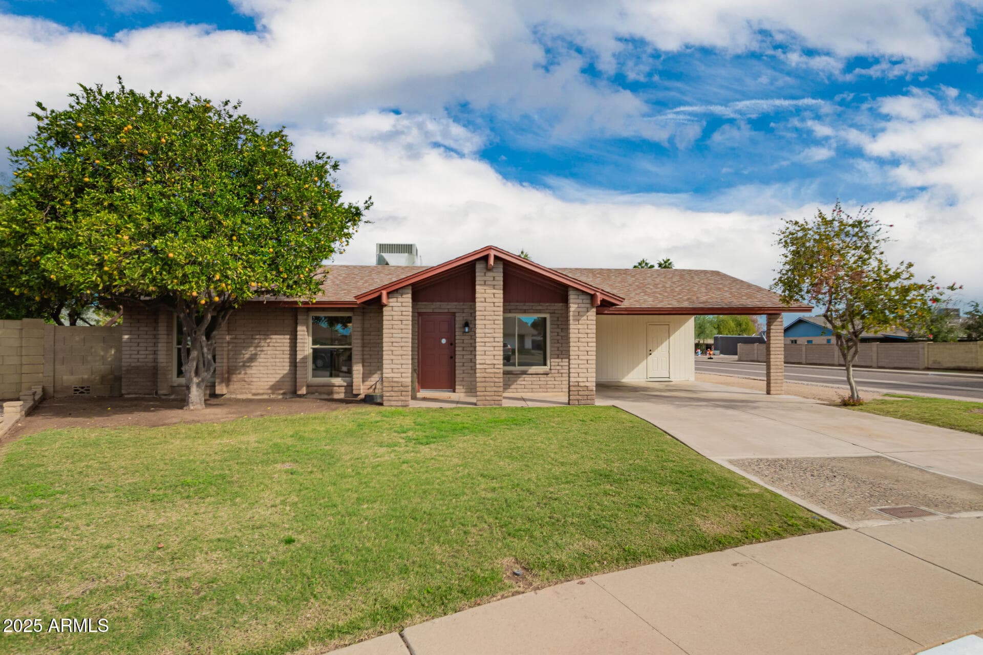 3508 E Larkspur Dr — photo 1