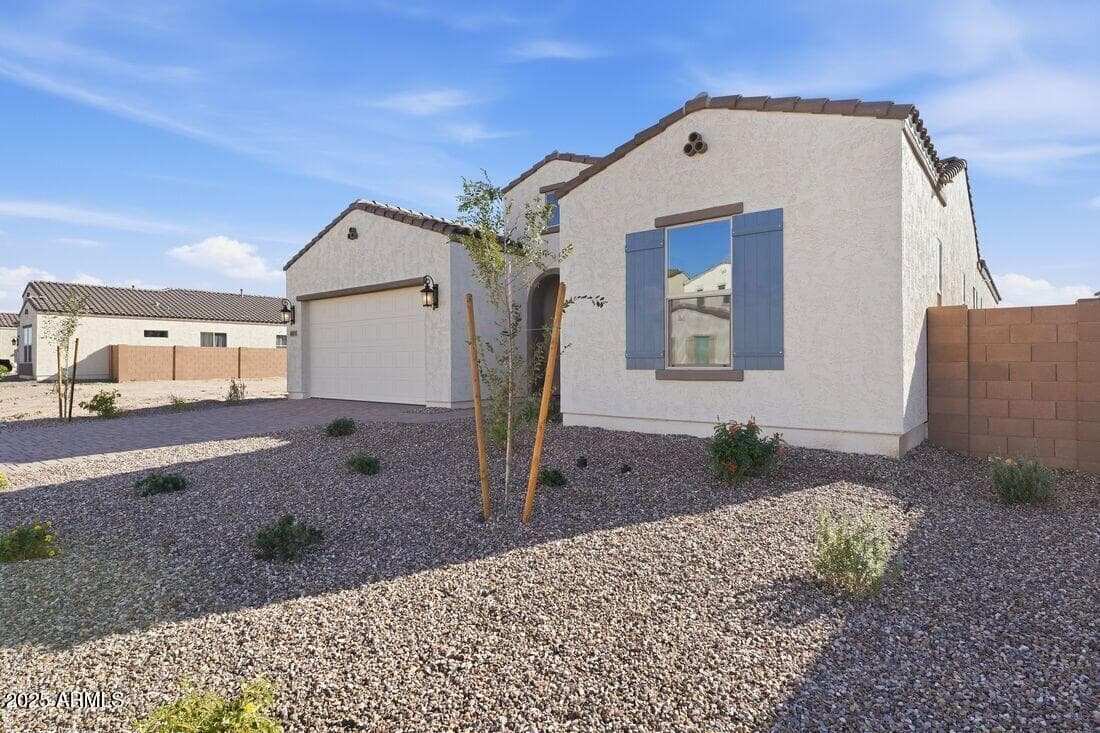 4103 E Brittlebush Ln — photo 2