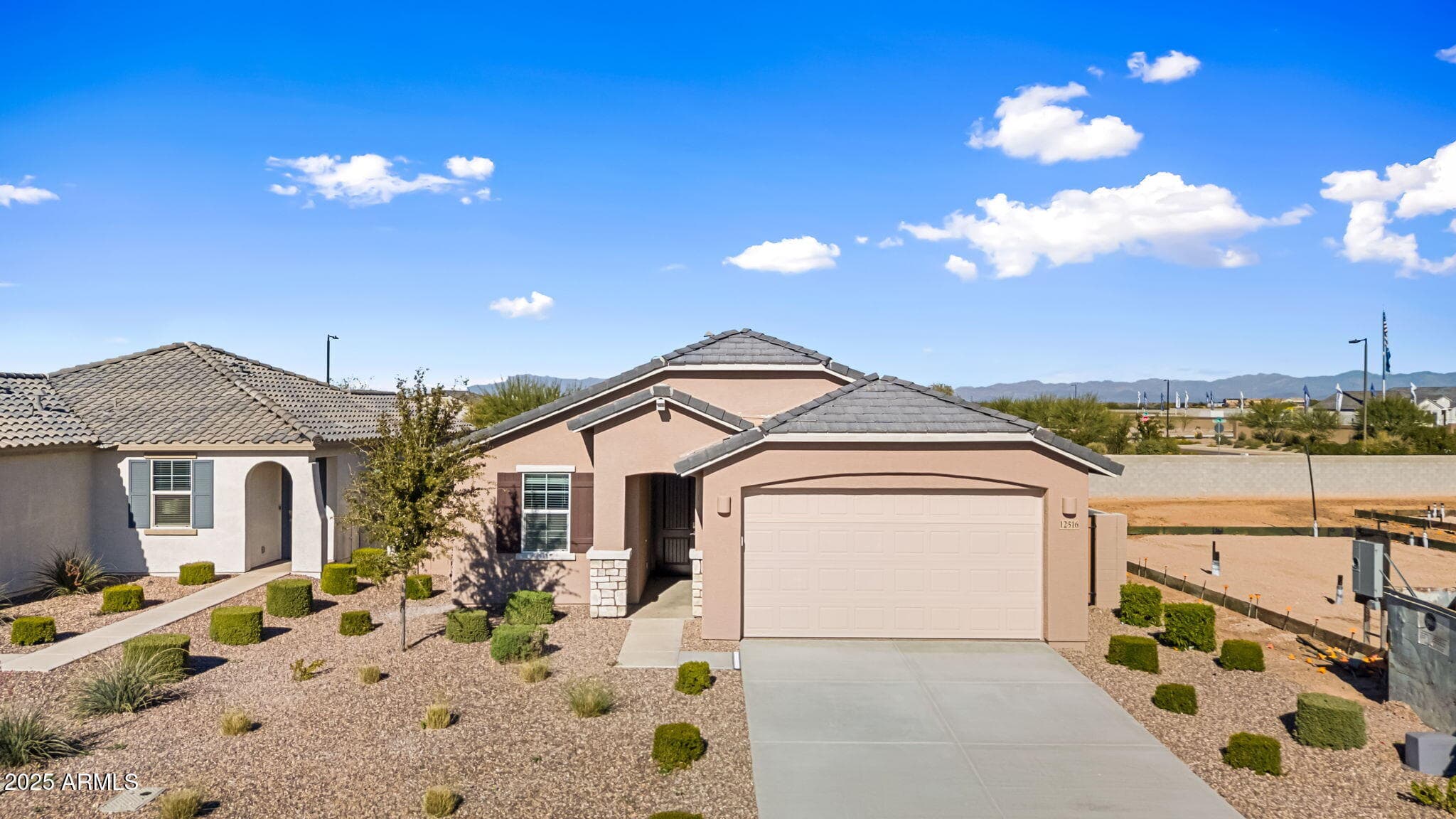 12516 E Verbina Ln — photo 1