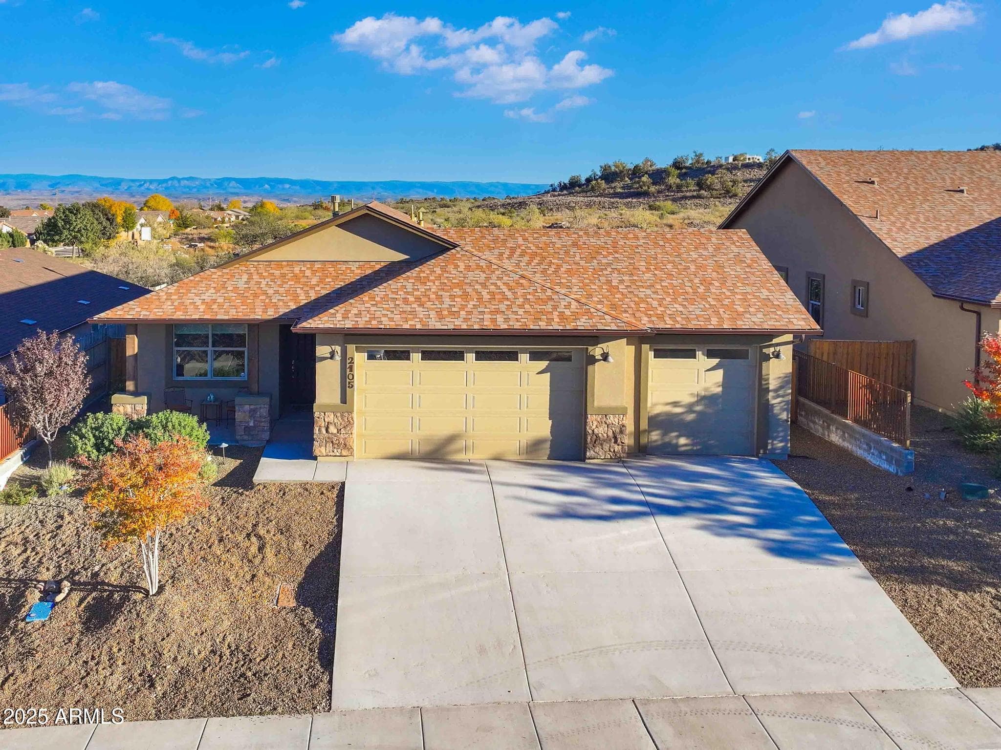 2105 Sunset Dr — photo 1