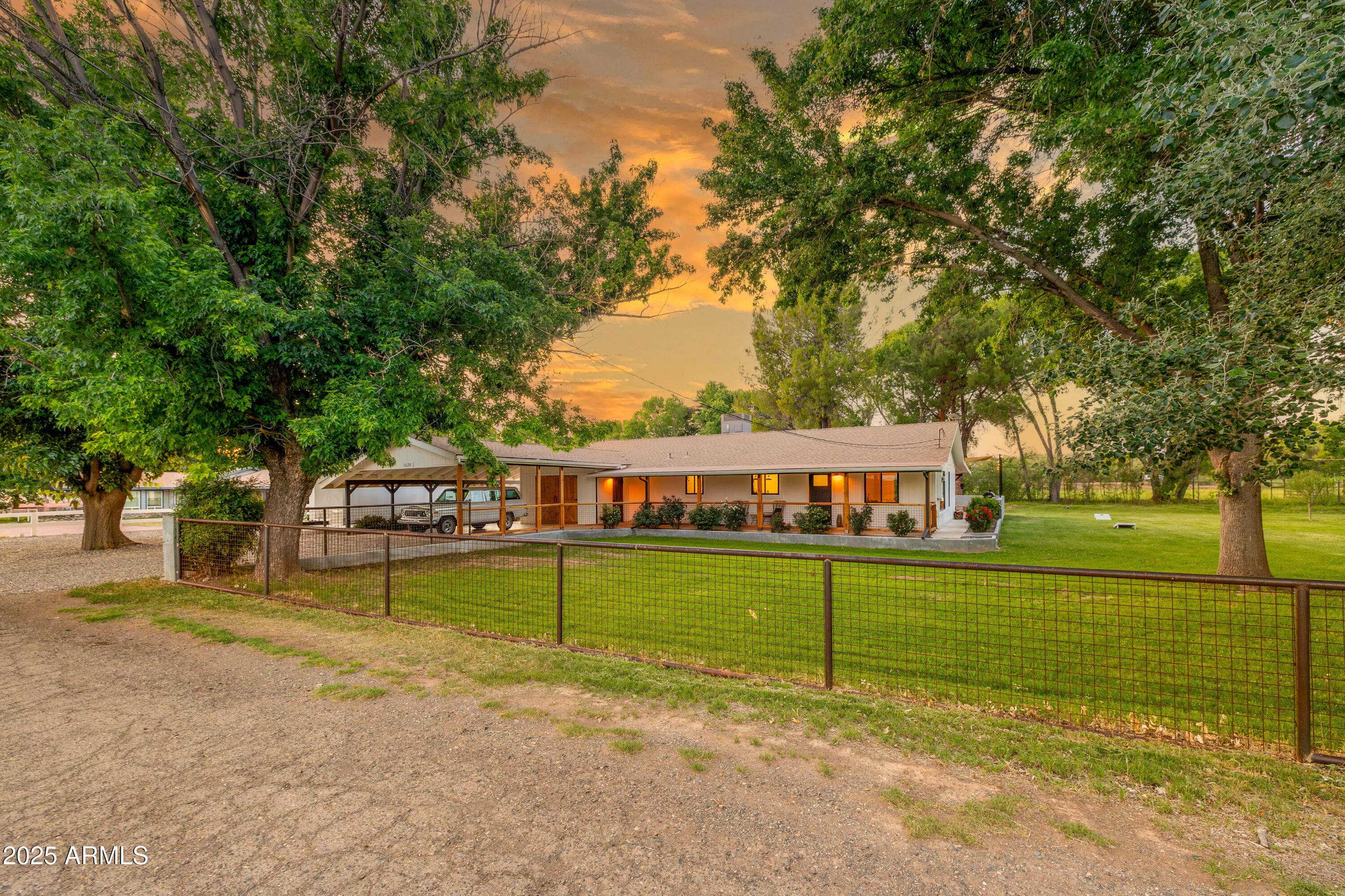 11120 E BROOKS LN - Photo 3
