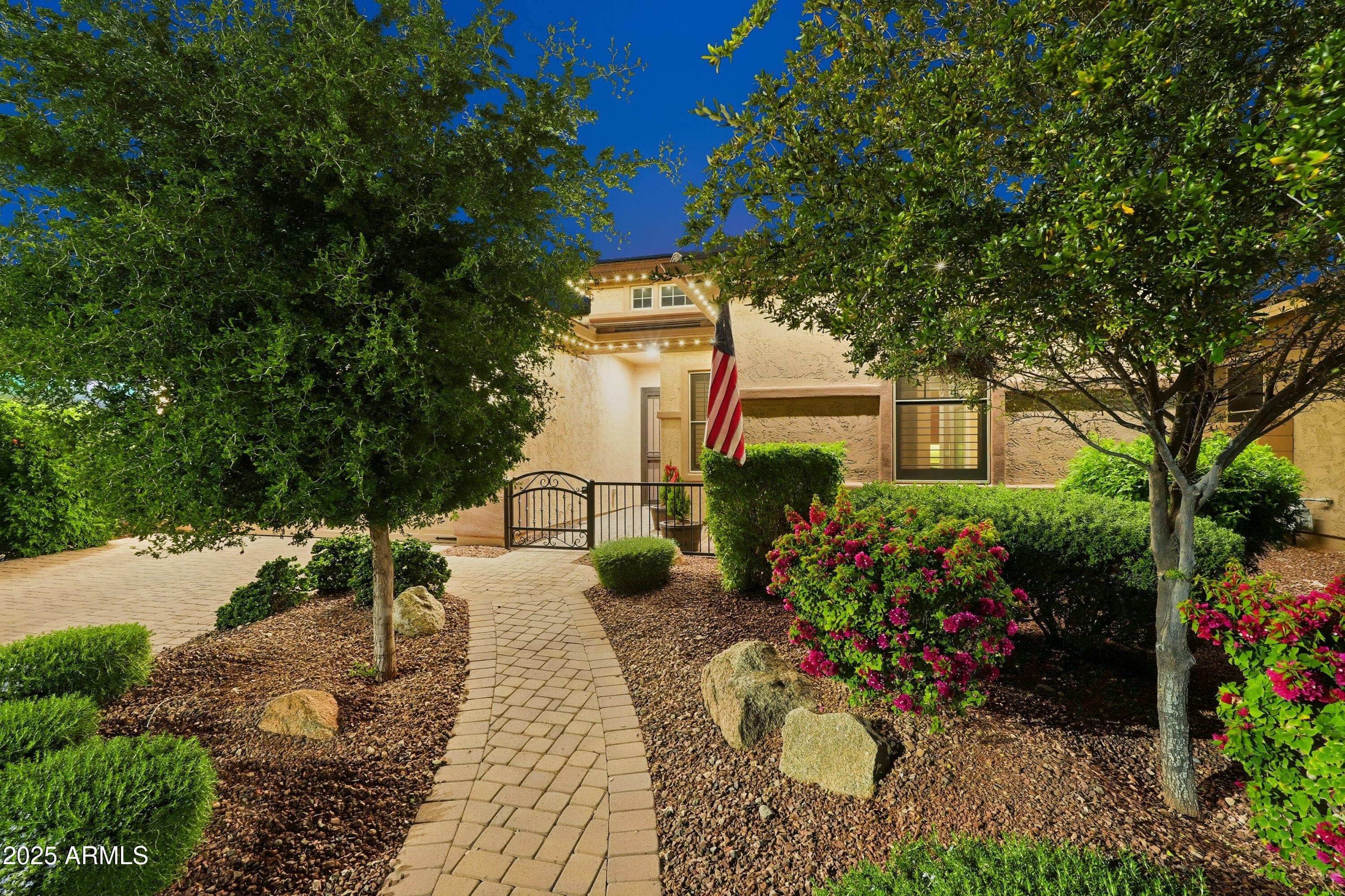 10332 W Buckhorn Trail — photo 2