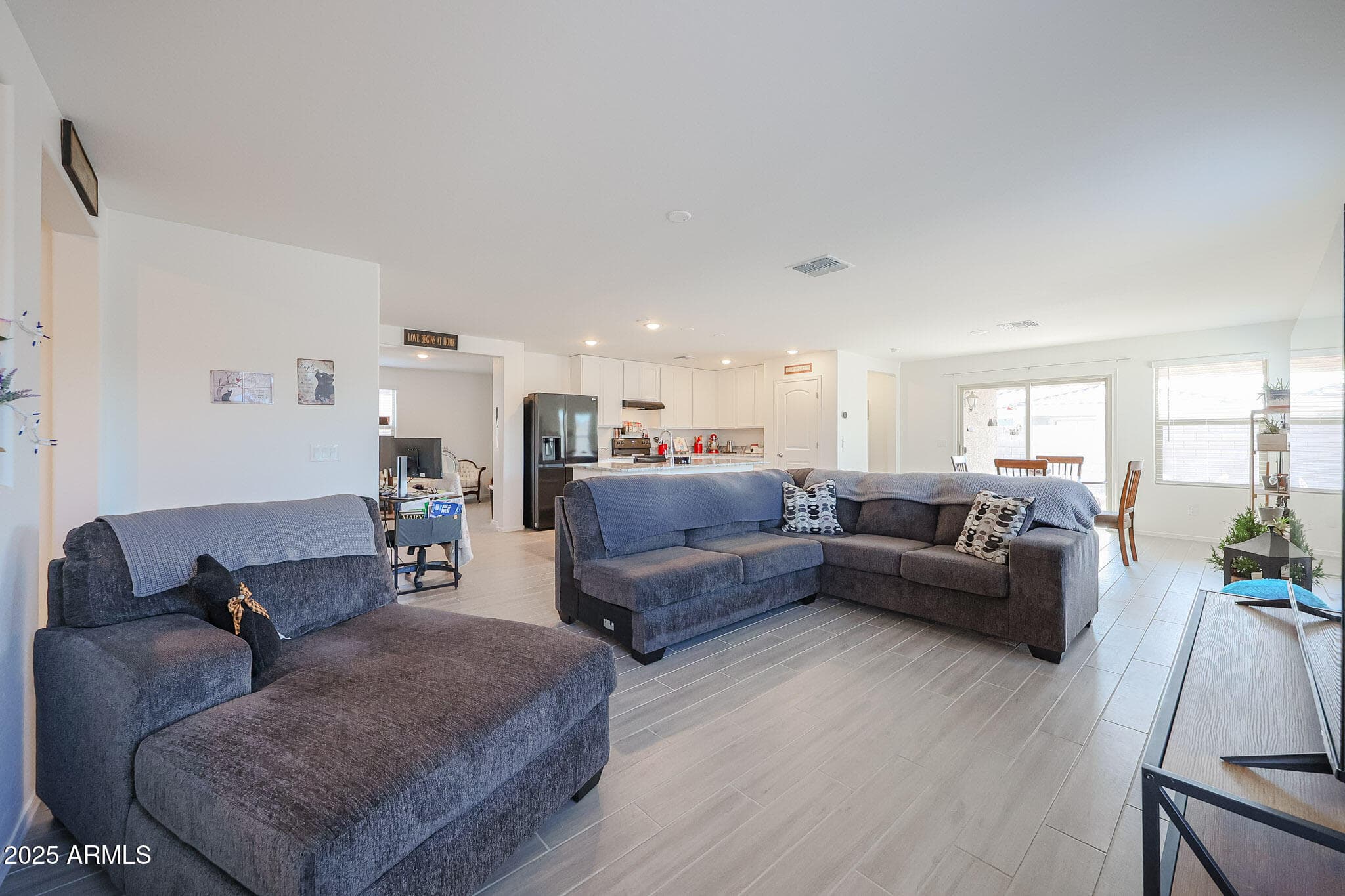 25855 W Euclid Ave — photo 2