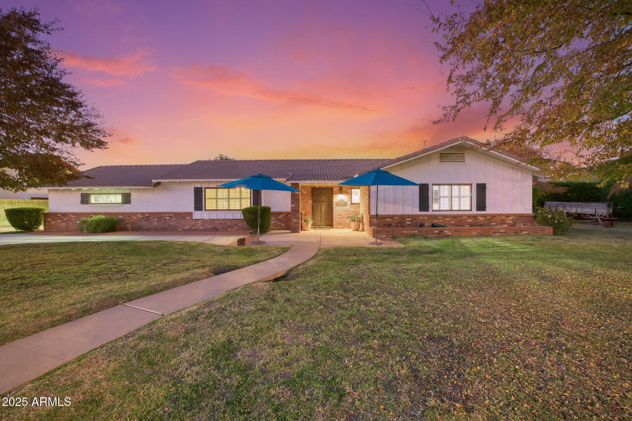 3542 E Camelback Rd — photo 2
