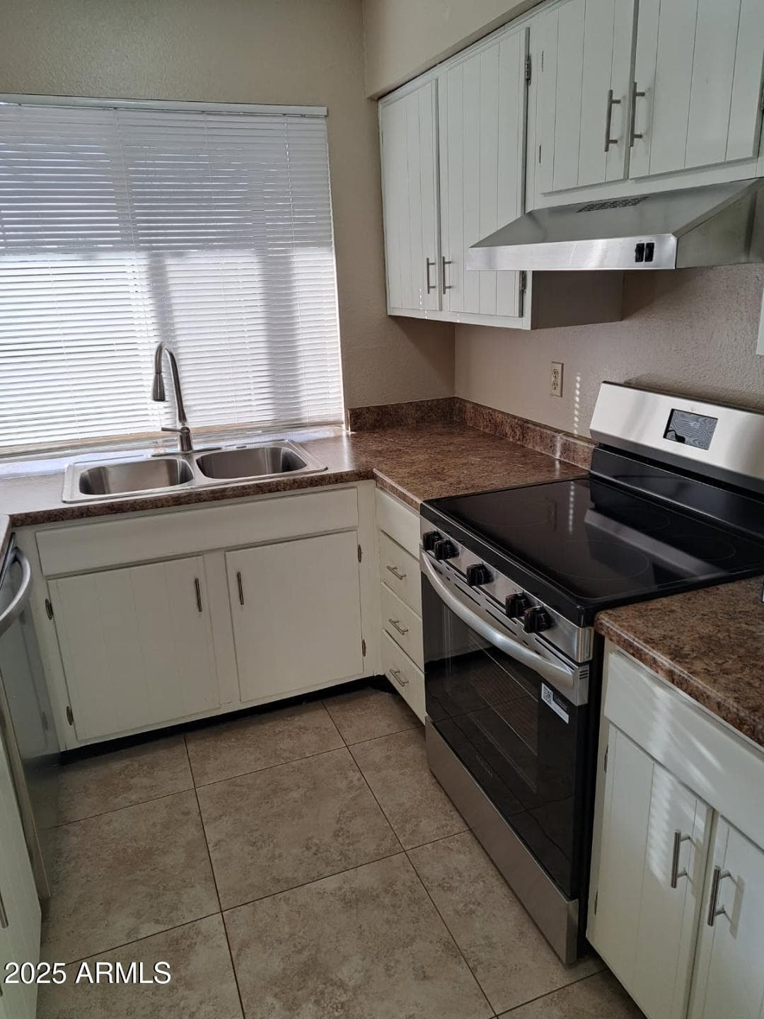 834 S Casitas Dr B — photo 2