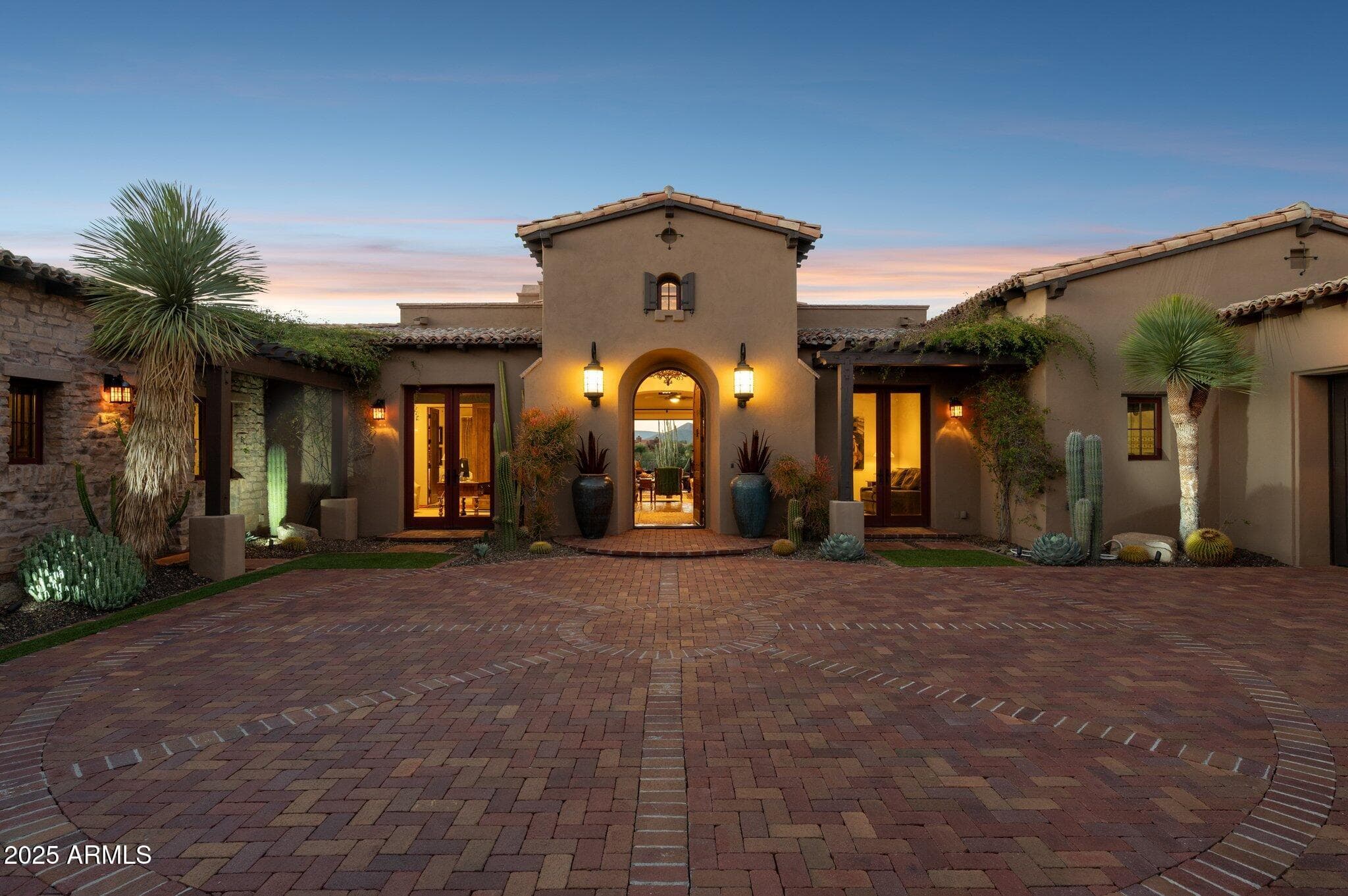 10986 E Wildcat Hill Rd — photo 2